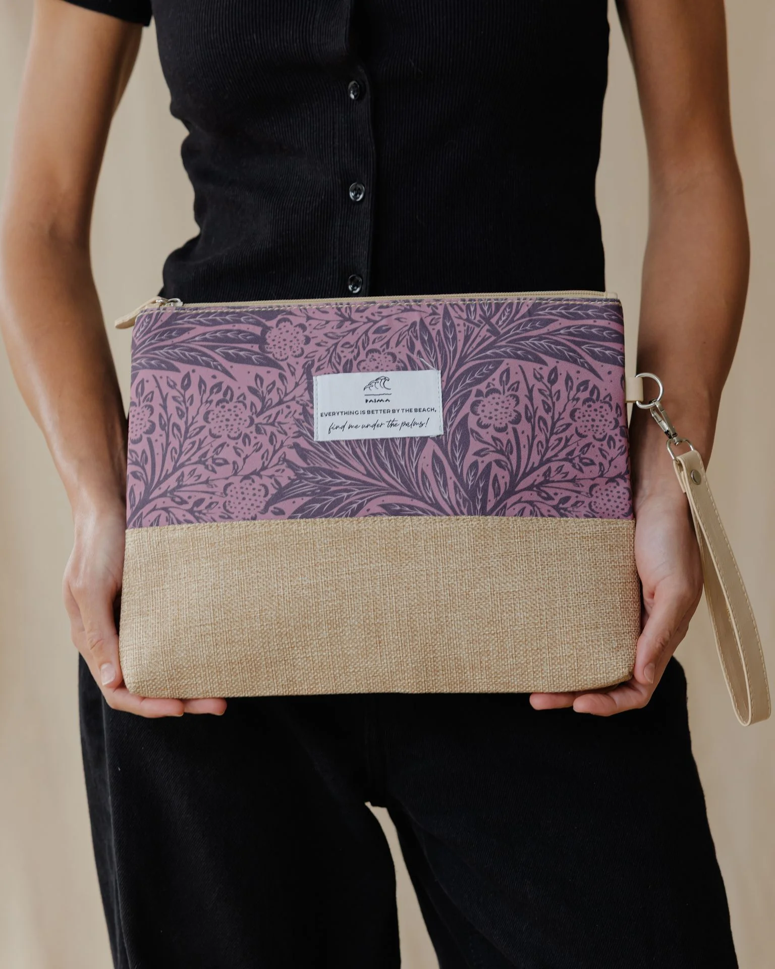 Antique Beach Pouch - Image 2