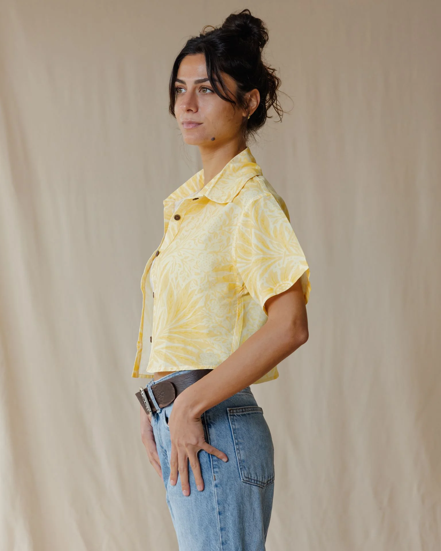 Antique Bloom Set In Butter Yellow - Image 2