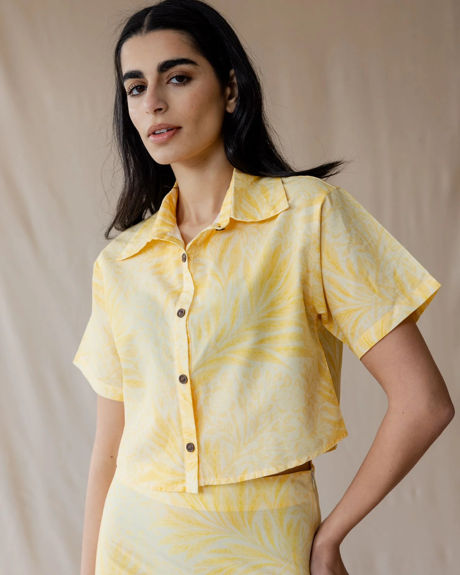 Antique Bloom Set In Butter Yellow - Image 5
