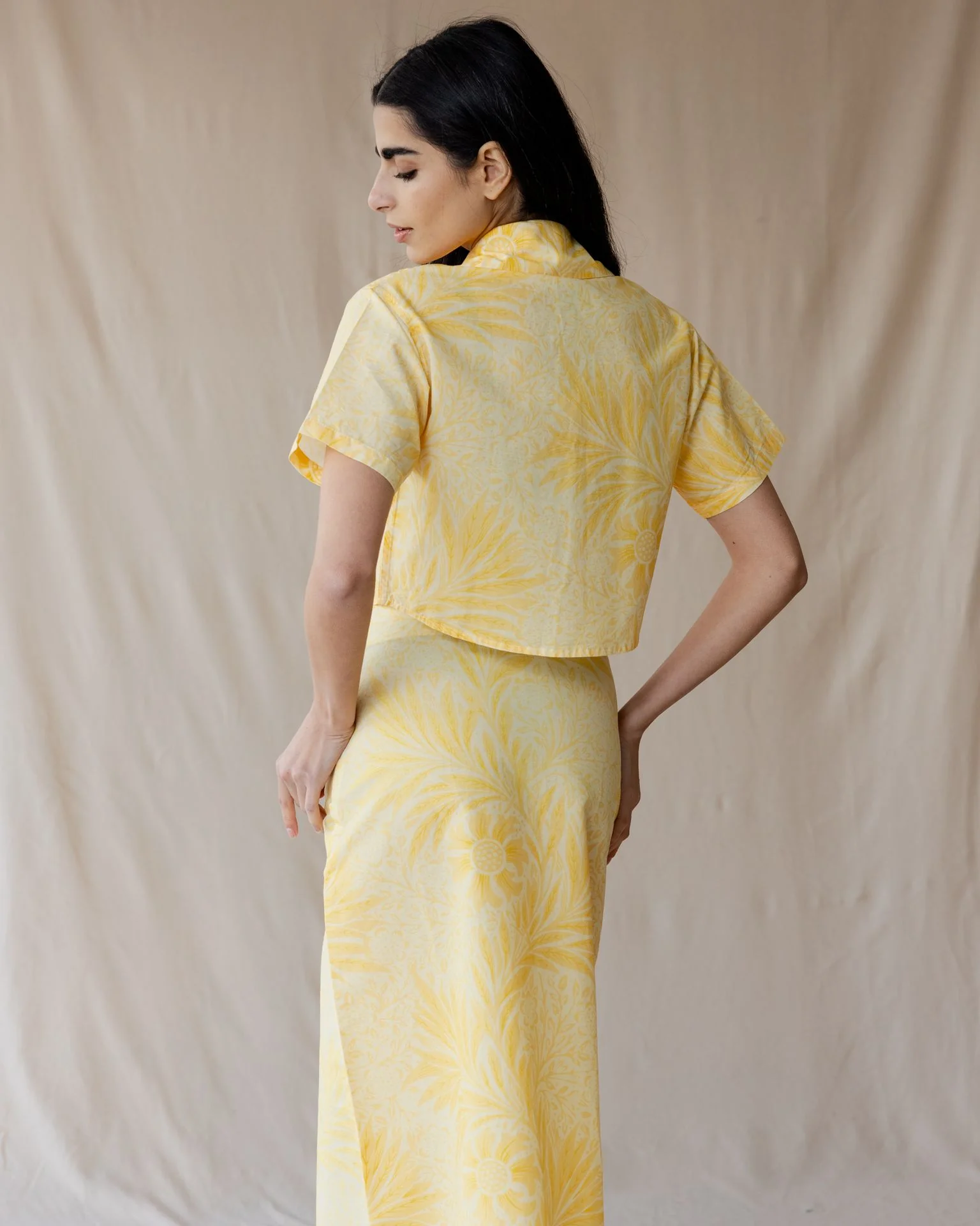 Antique Bloom Set In Butter Yellow - Image 6