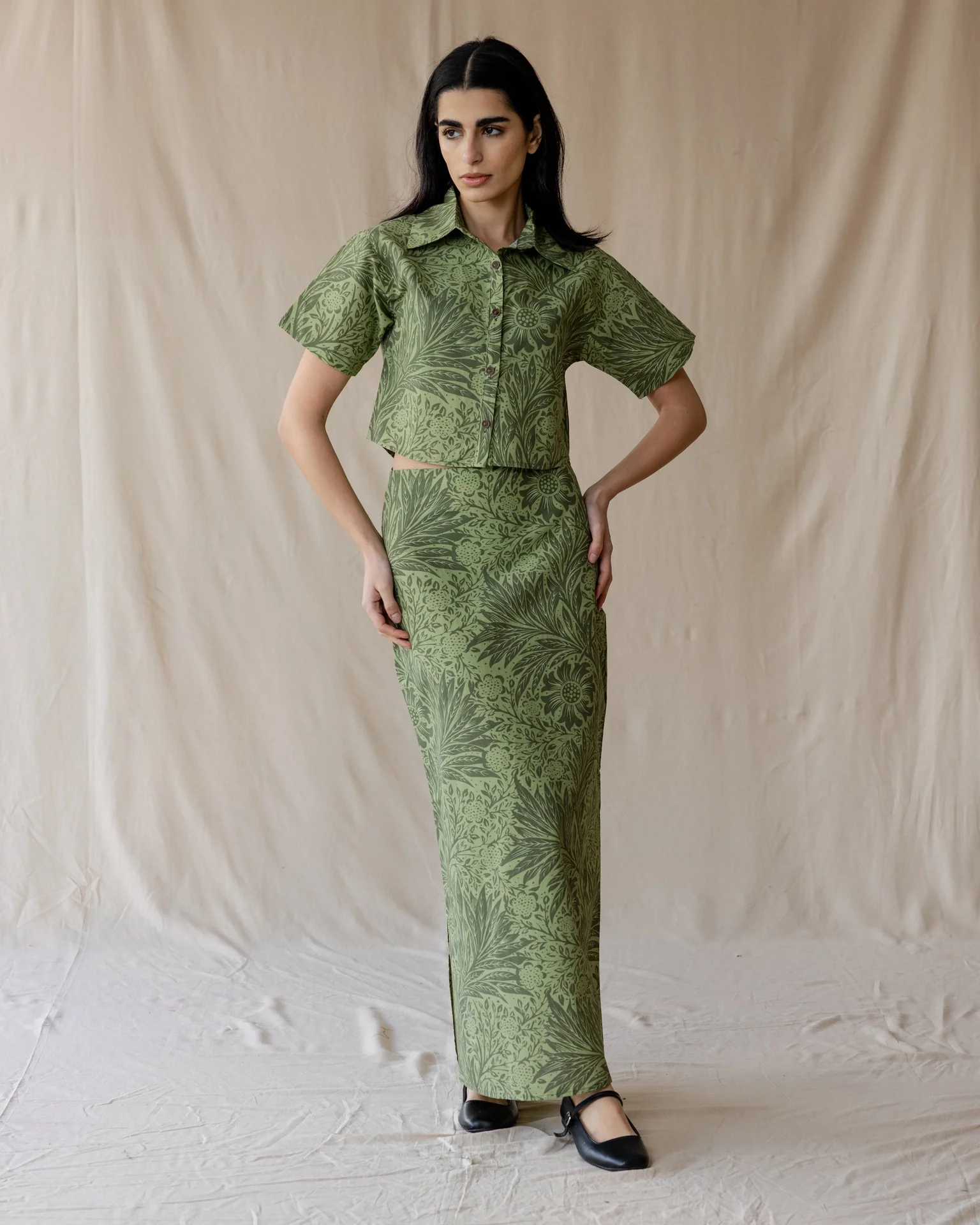 Antique Bloom Set In Olive