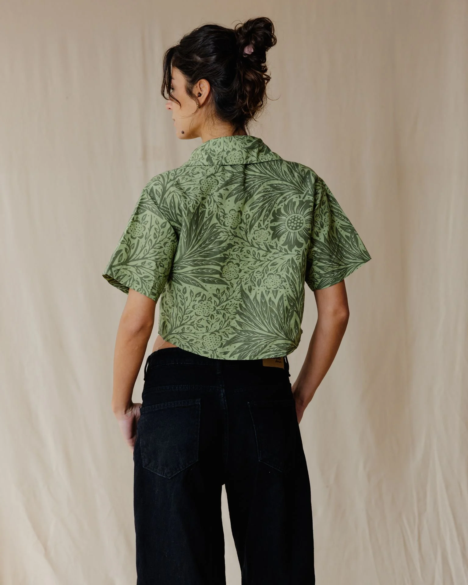 Antique Bloom Set In Olive - Image 4