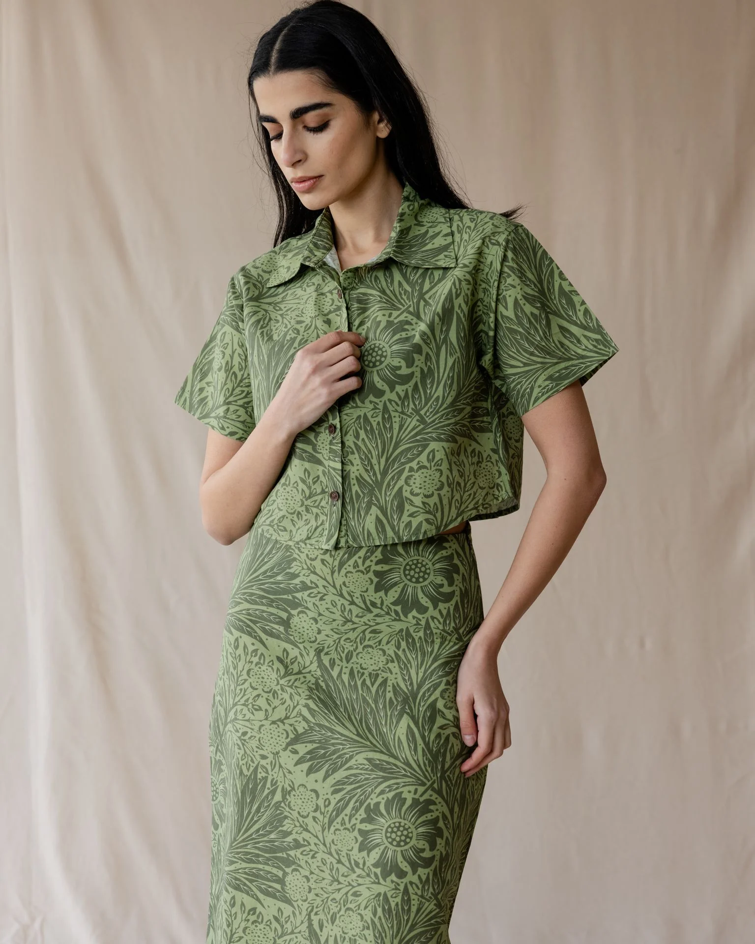 Antique Bloom Set In Olive - Image 5