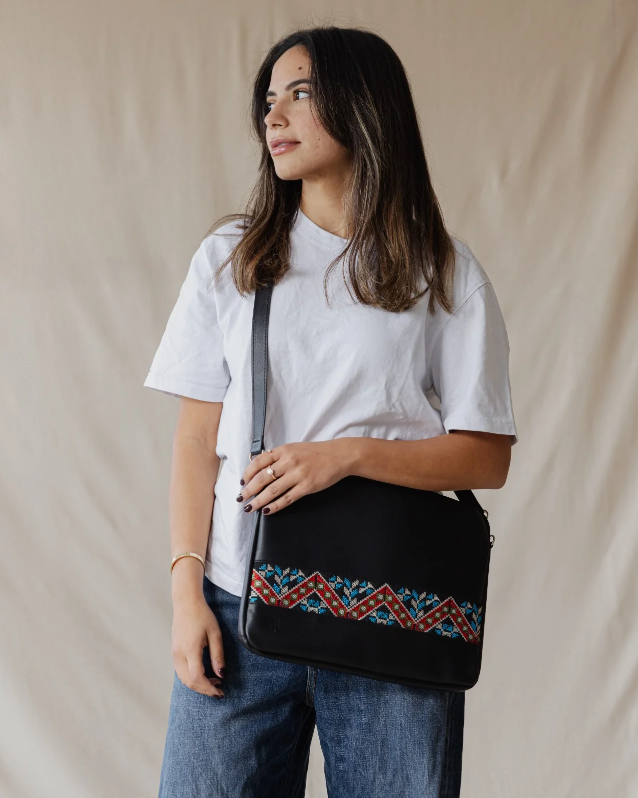 Black Etamine Laptop Sleeve - Image 6