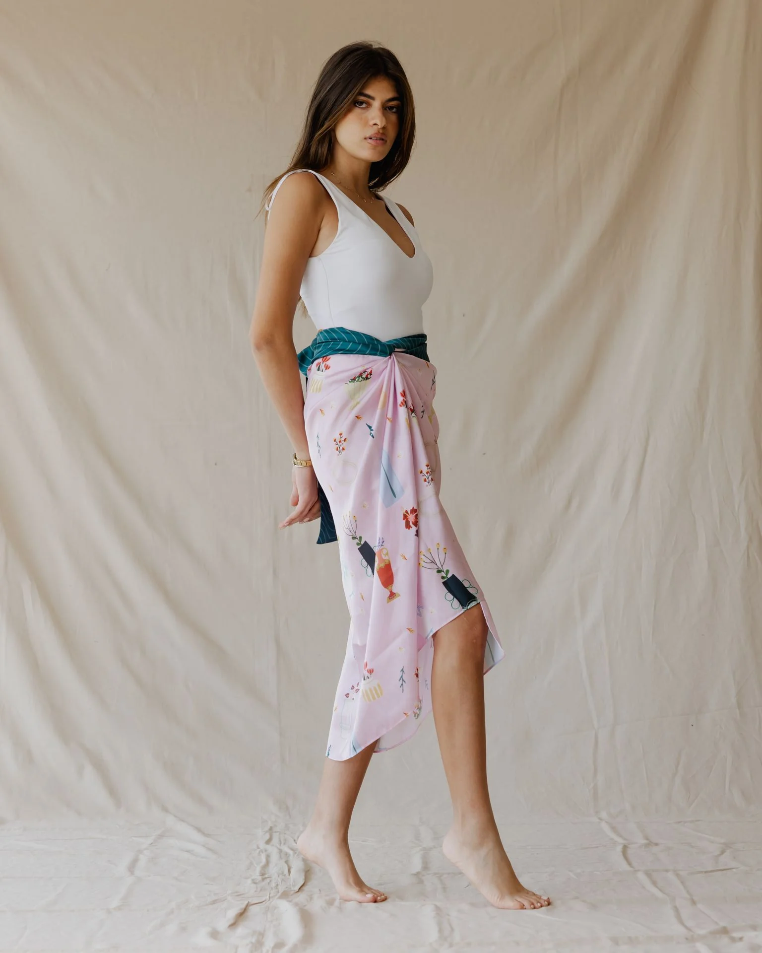 Botanical Daydream Sarong Pink - Image 3