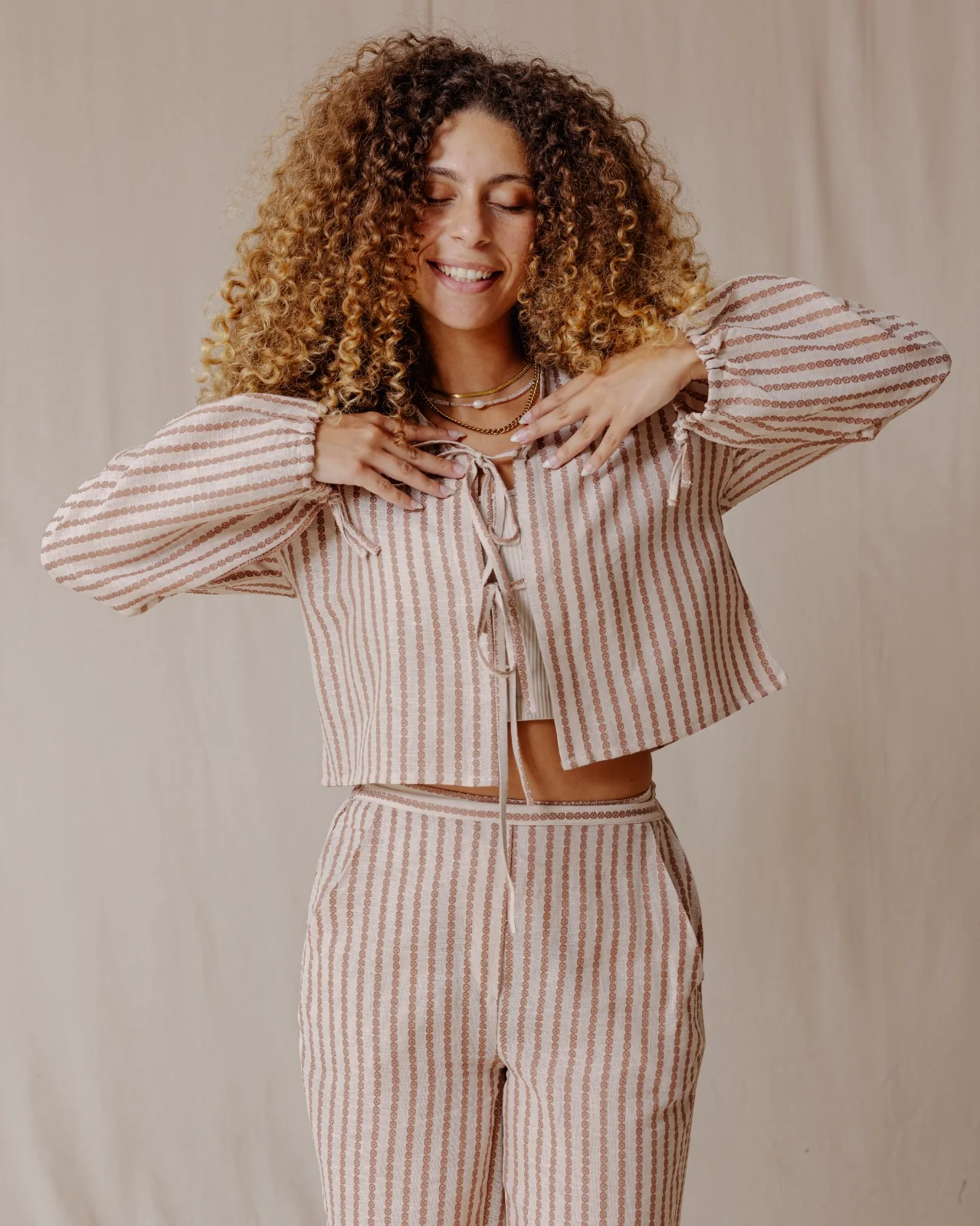 Brown Linea Linen Set - Image 4