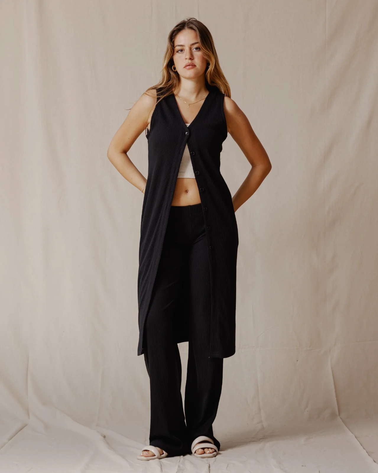Buttoned Sleeveless Set Black - Image 4