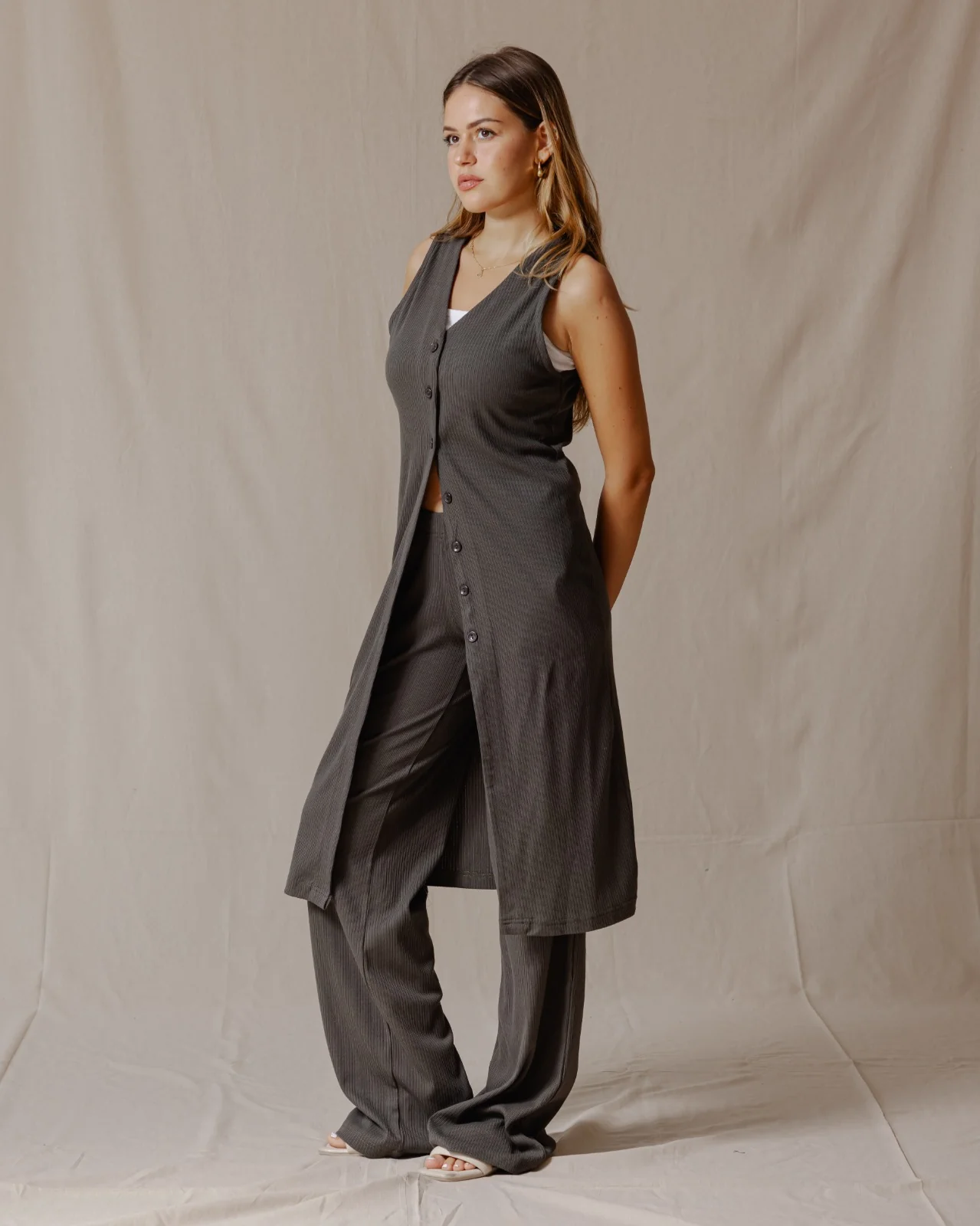 Buttoned Sleeveless Set Olive - Image 4