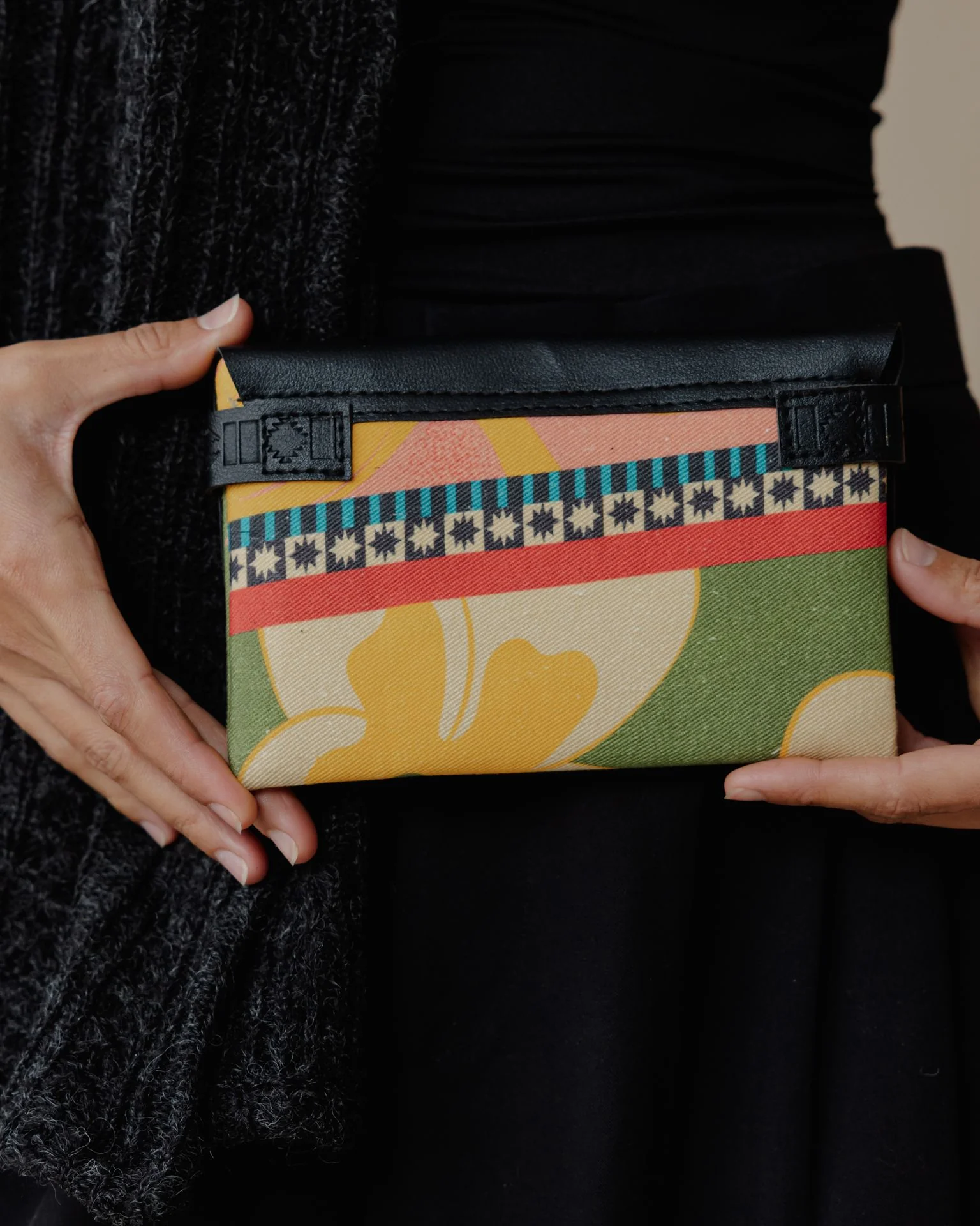 Cairo Breeze Spectrum Purse - Image 3