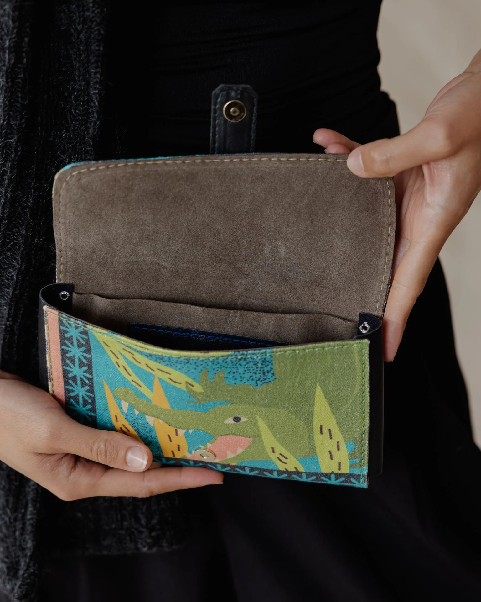 Cairo Breeze Spectrum Purse - Image 4