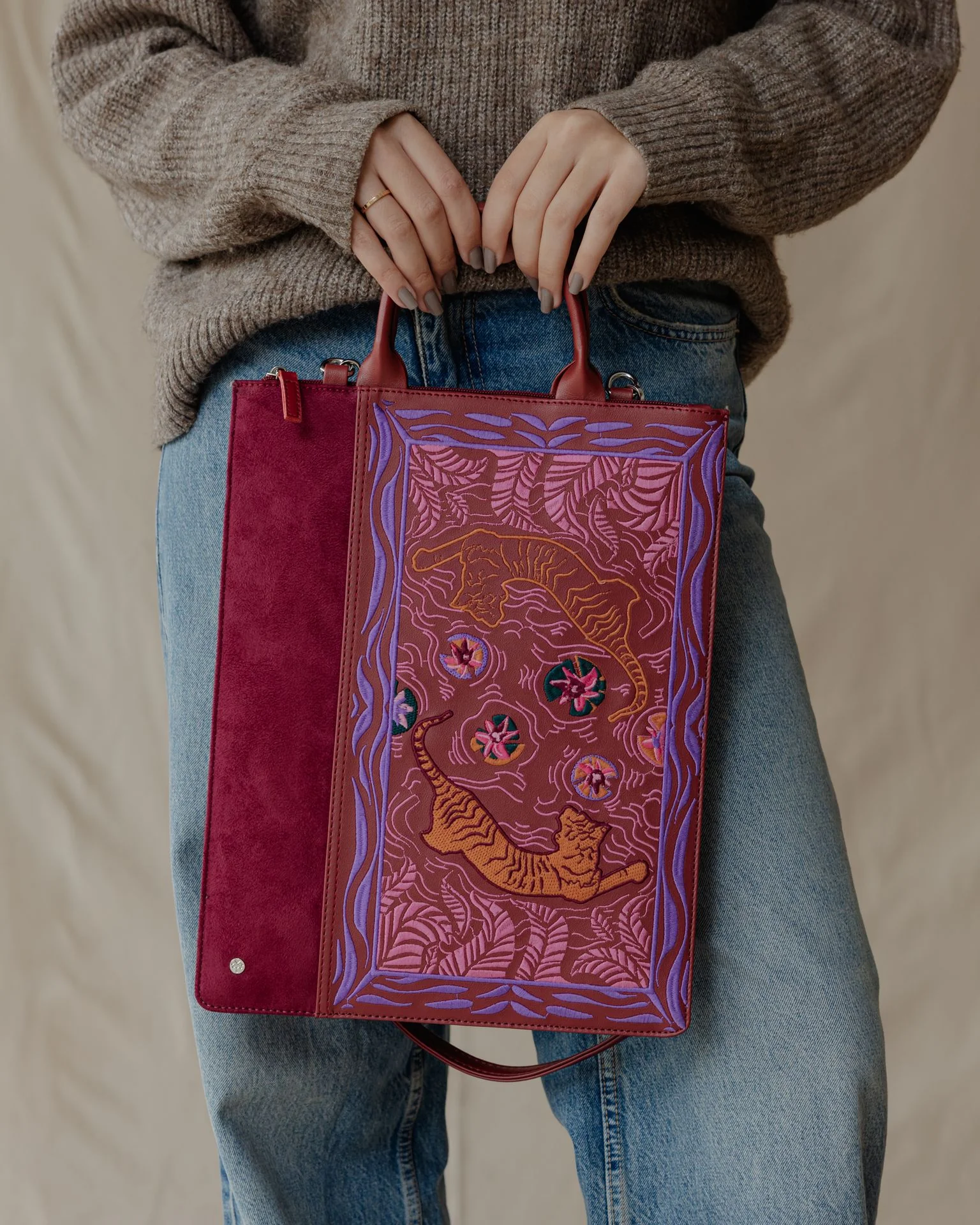 Calling & Answered Laptop Sleeve - Image 4