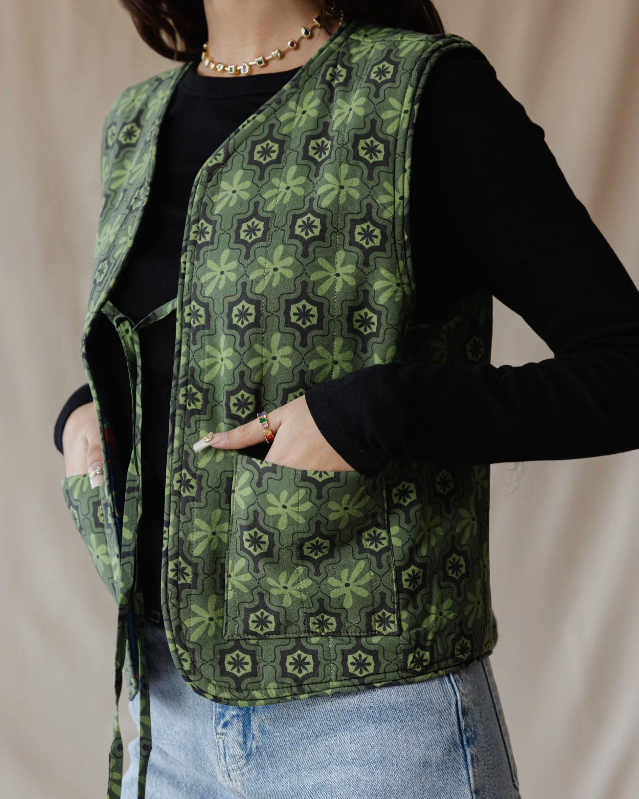 Camels Reversible Vest - Image 7
