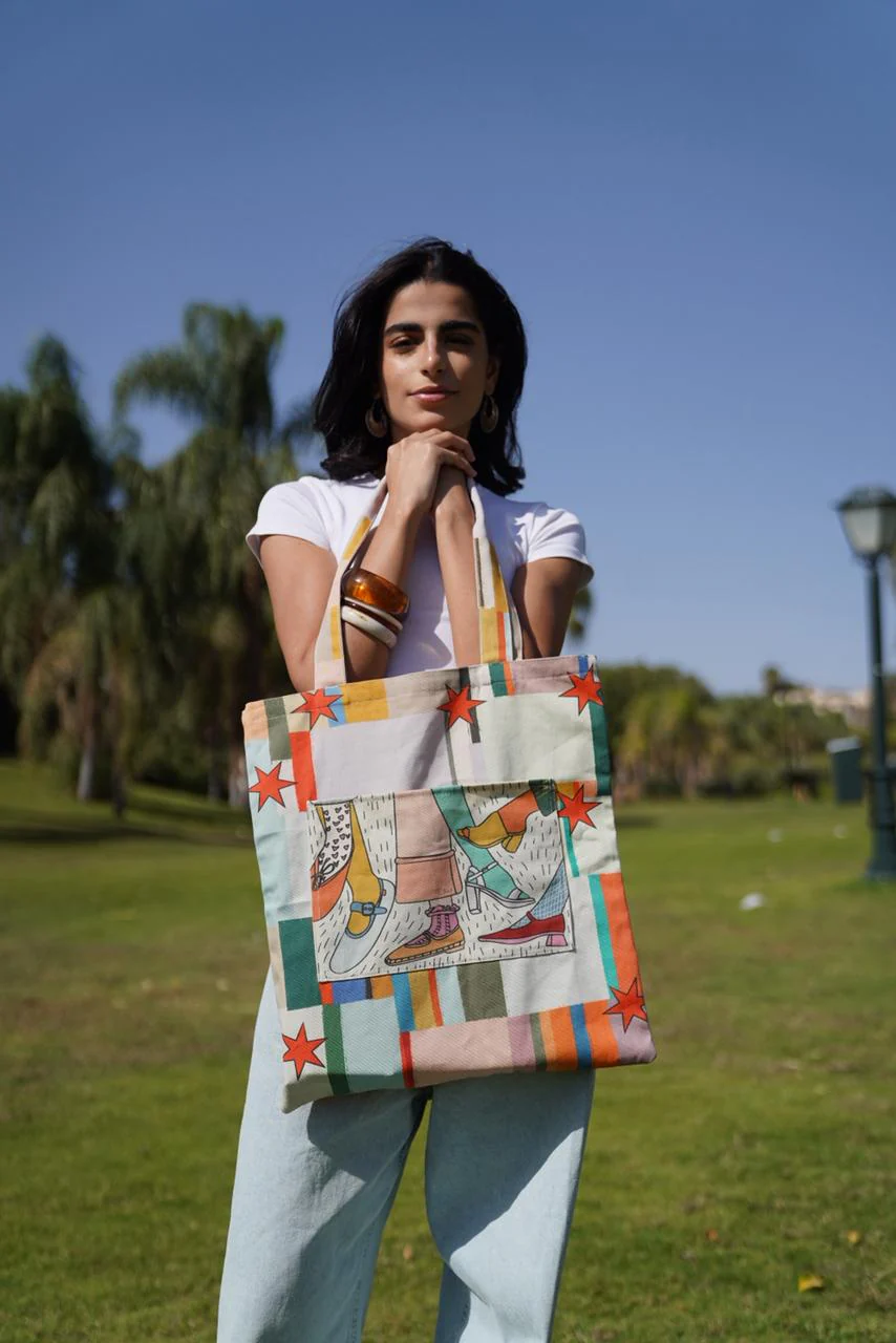 City Stroll Tote - Image 4