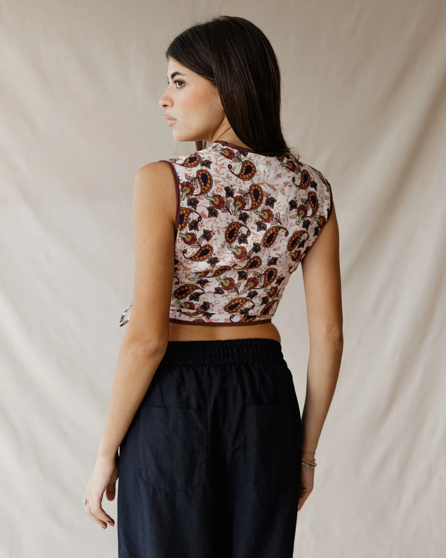 Crème Paisley Vest - Image 4