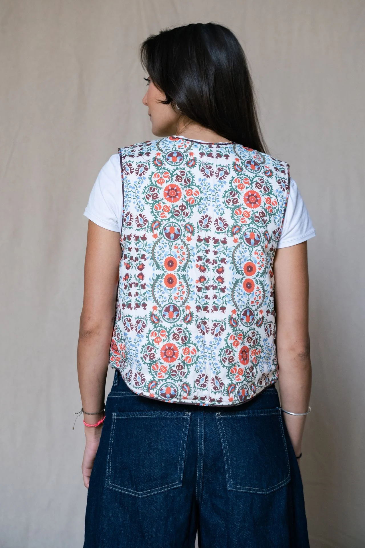 Damask Rose Reversible Vest - Image 4