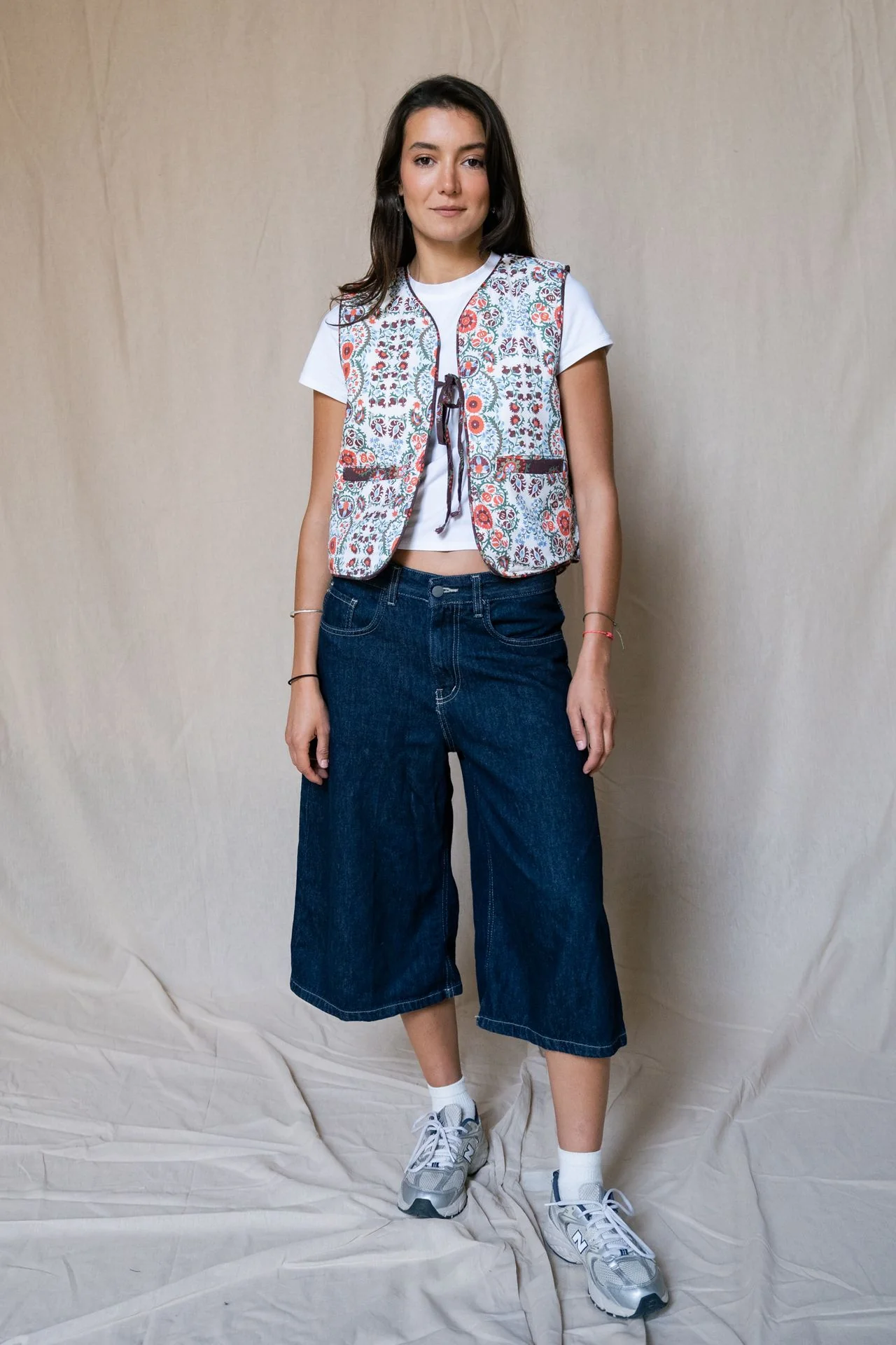 Damask Rose Reversible Vest - Image 5