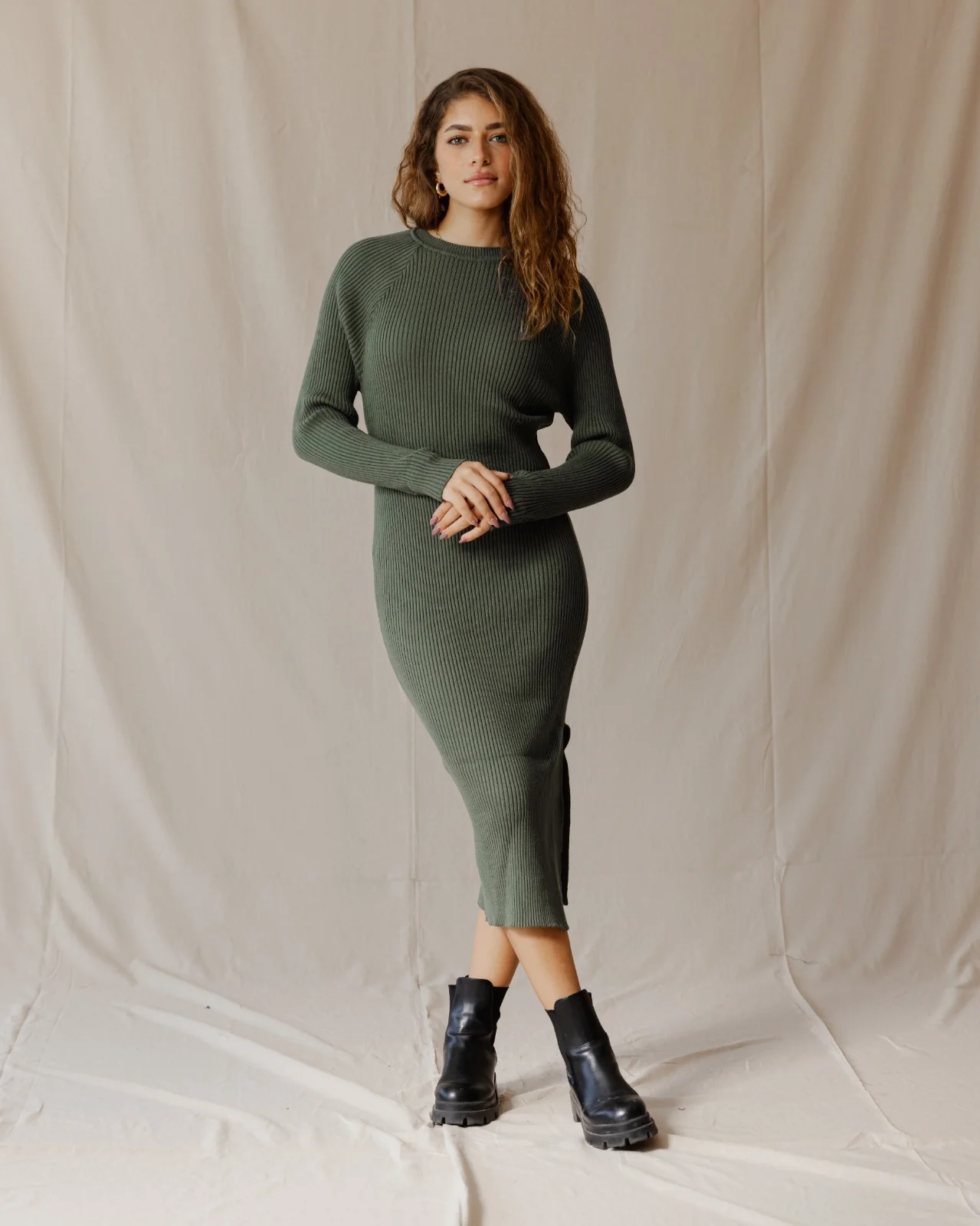 Daring Knitted Dress Olive - Image 3