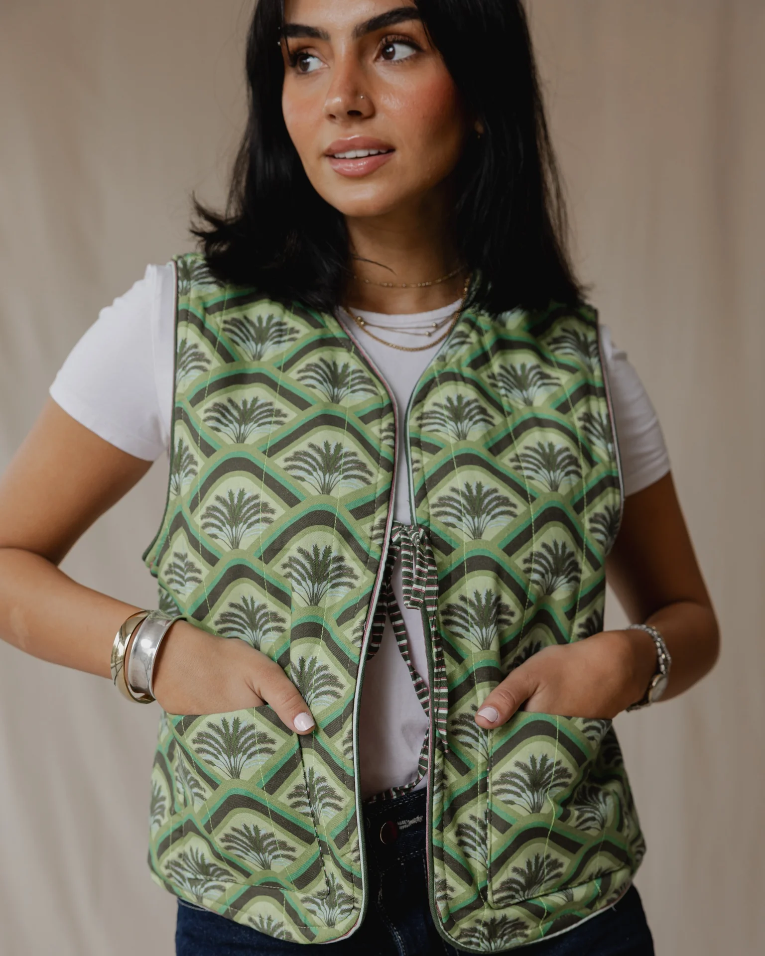 Flip & Bloom Reversible Vest in Green/Pink - Image 3