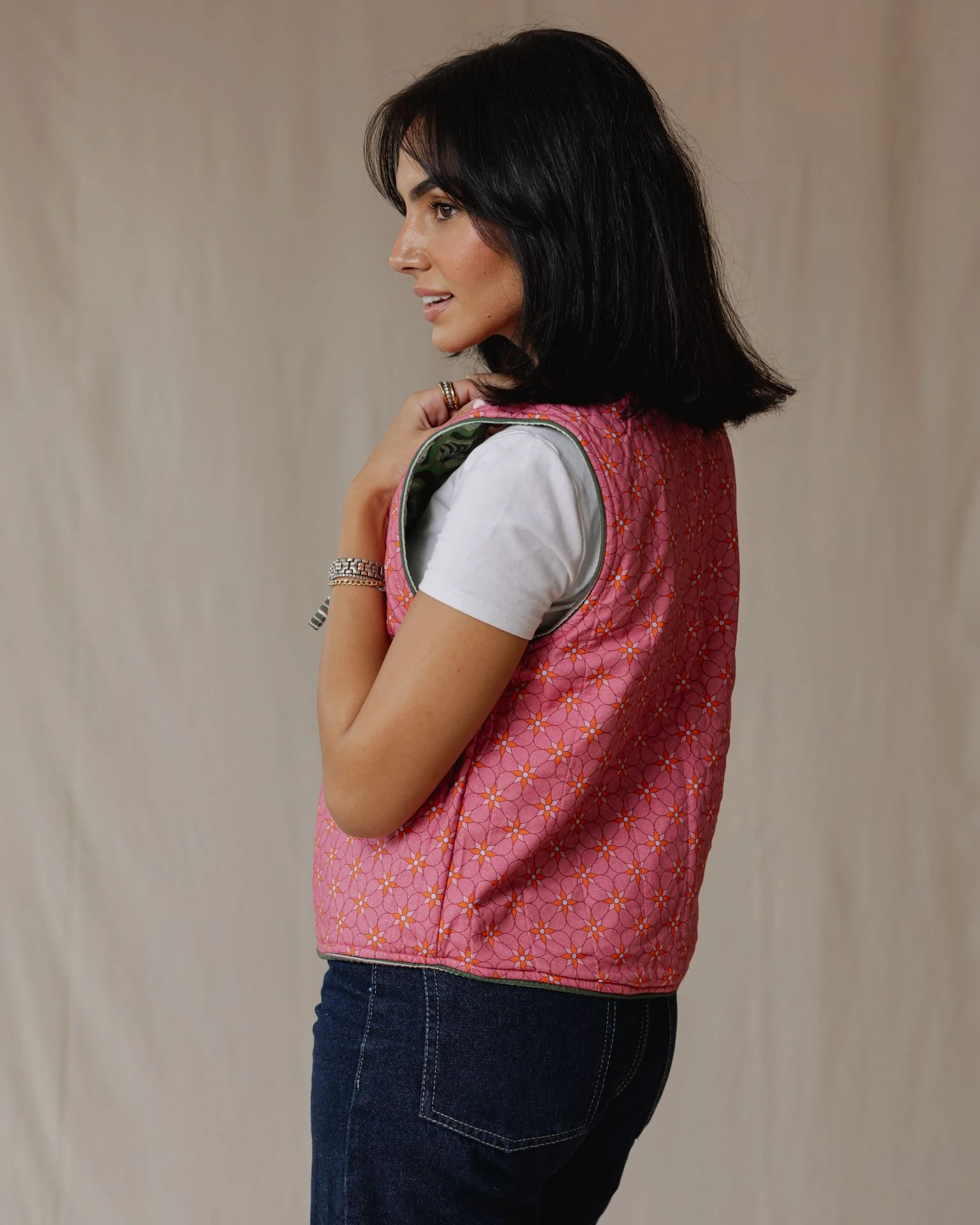 Flip & Bloom Reversible Vest in Green/Pink - Image 5