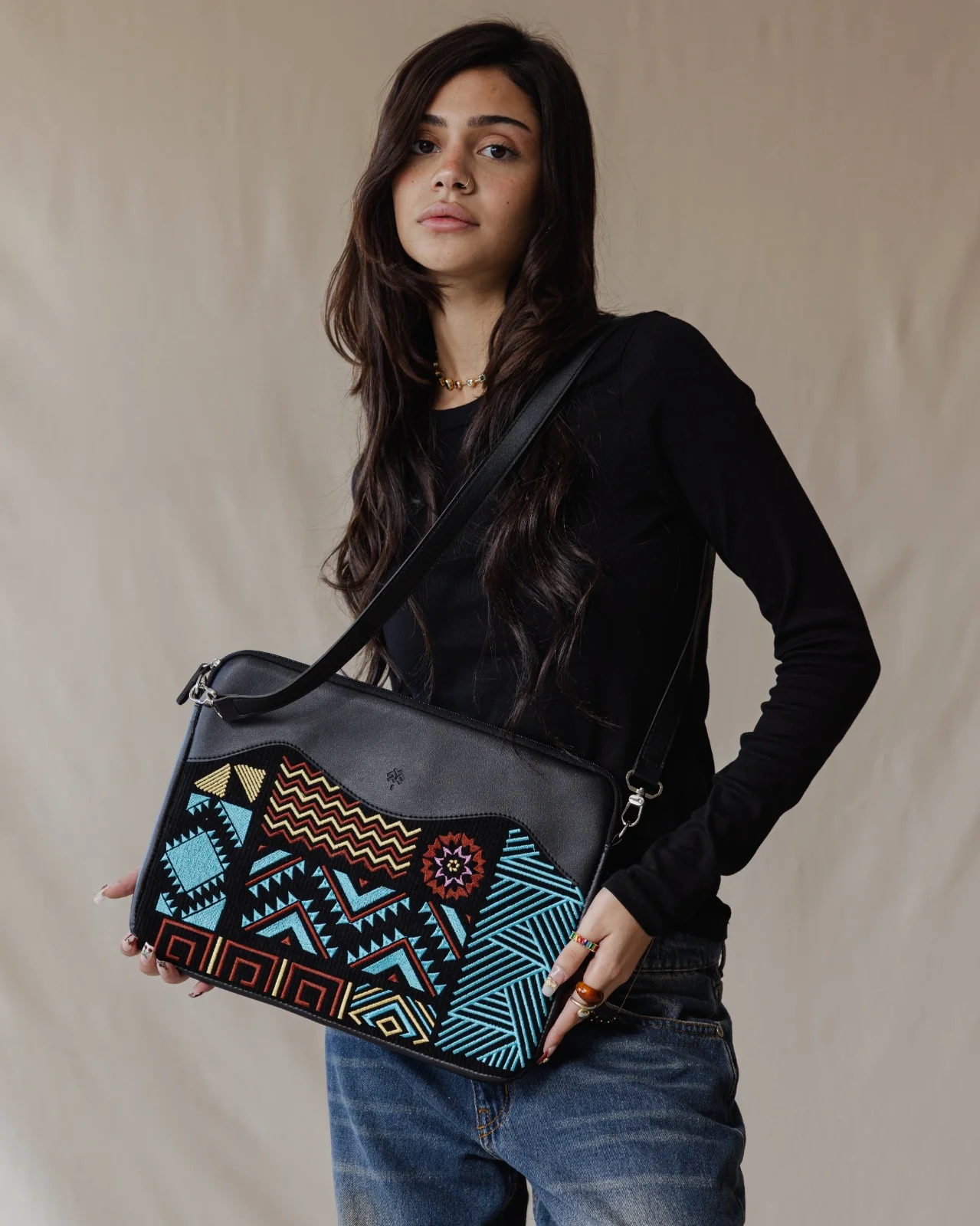 Geometric Laptop Sleeve Black - Image 3