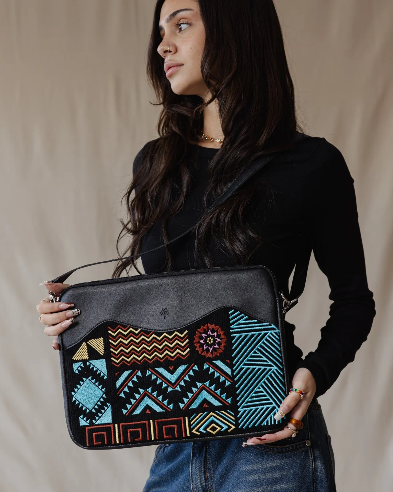 Geometric Laptop Sleeve Black - Image 4