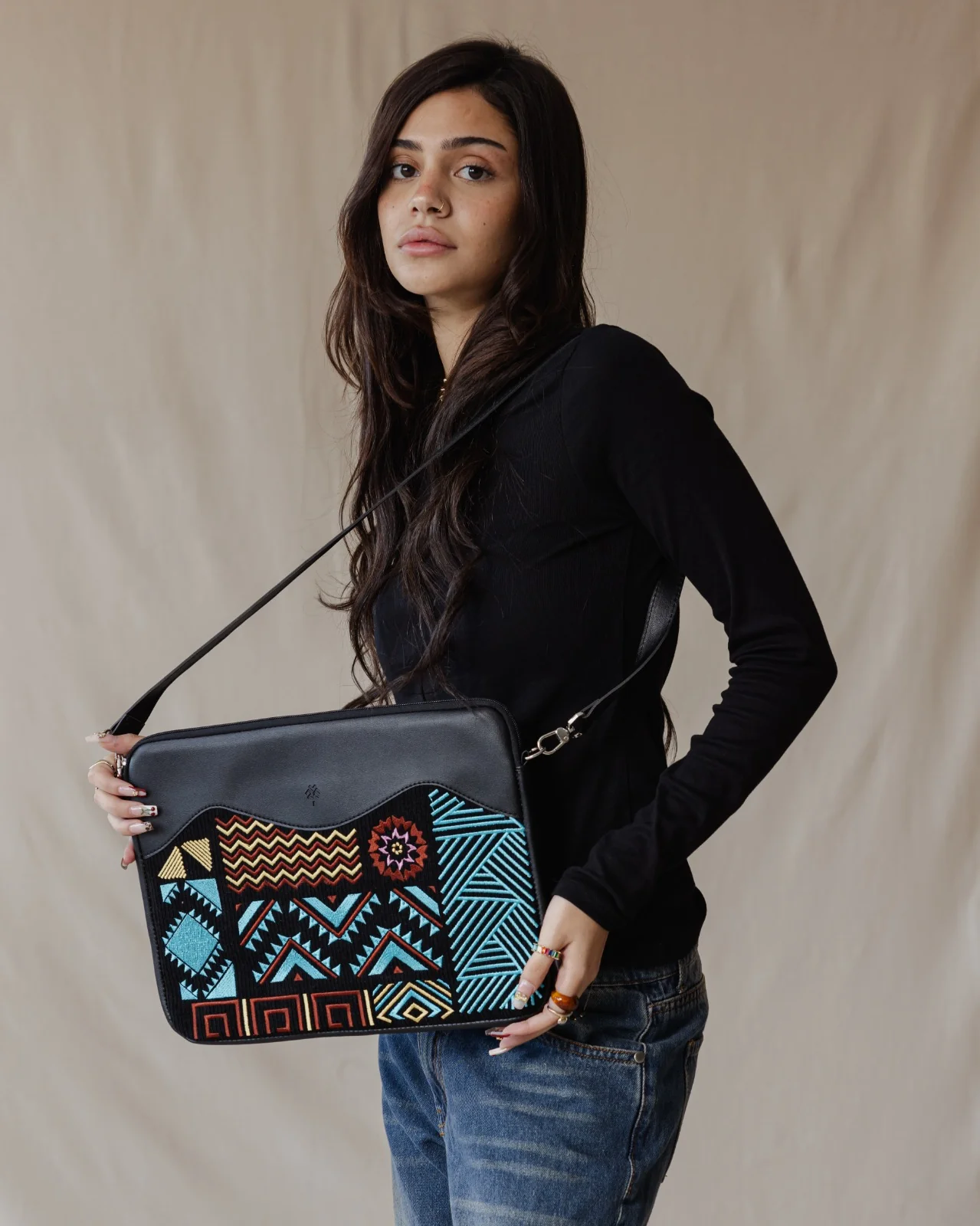 Geometric Laptop Sleeve Black - Image 5