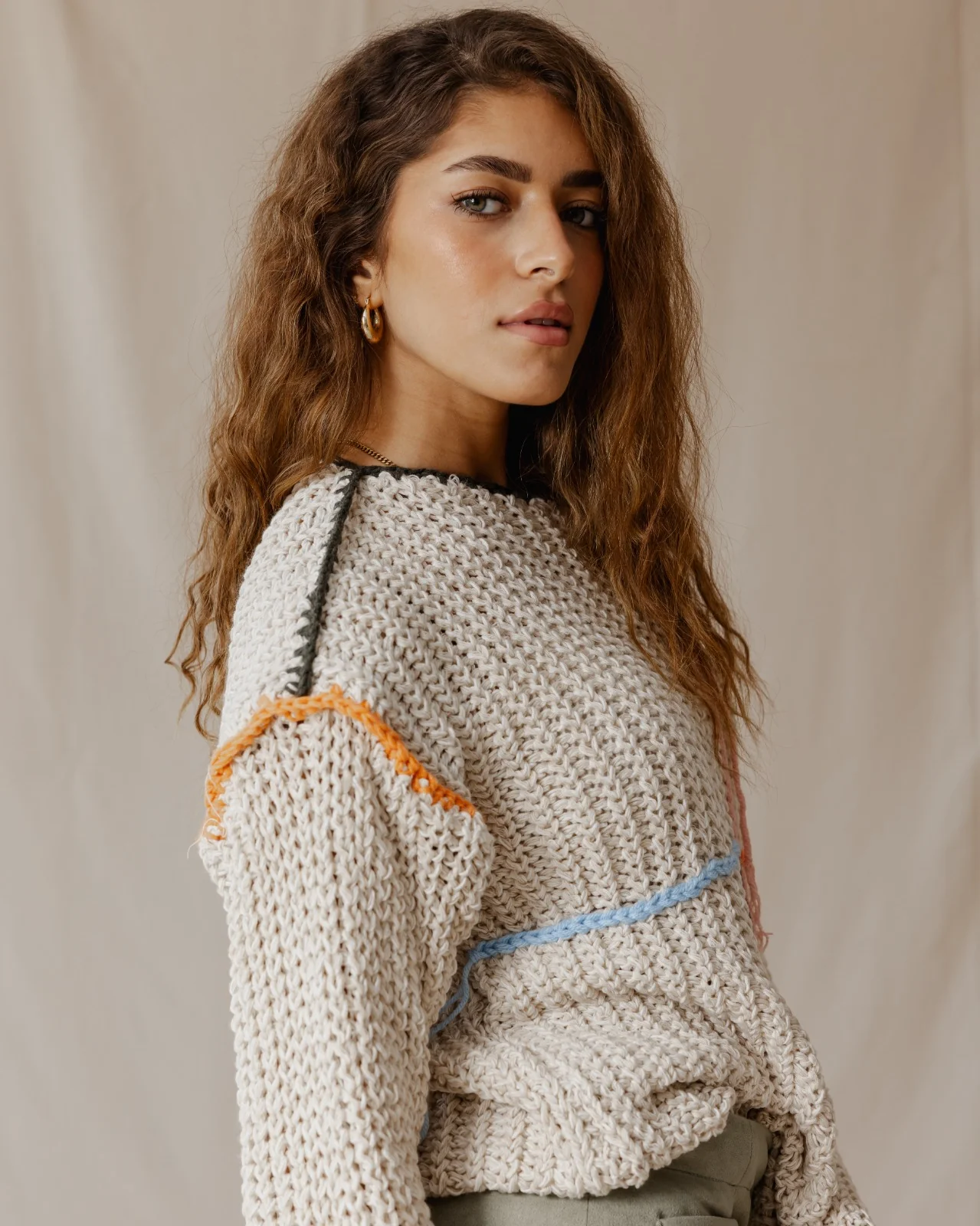 Handmade Loose Sweater Off-White - Image 6