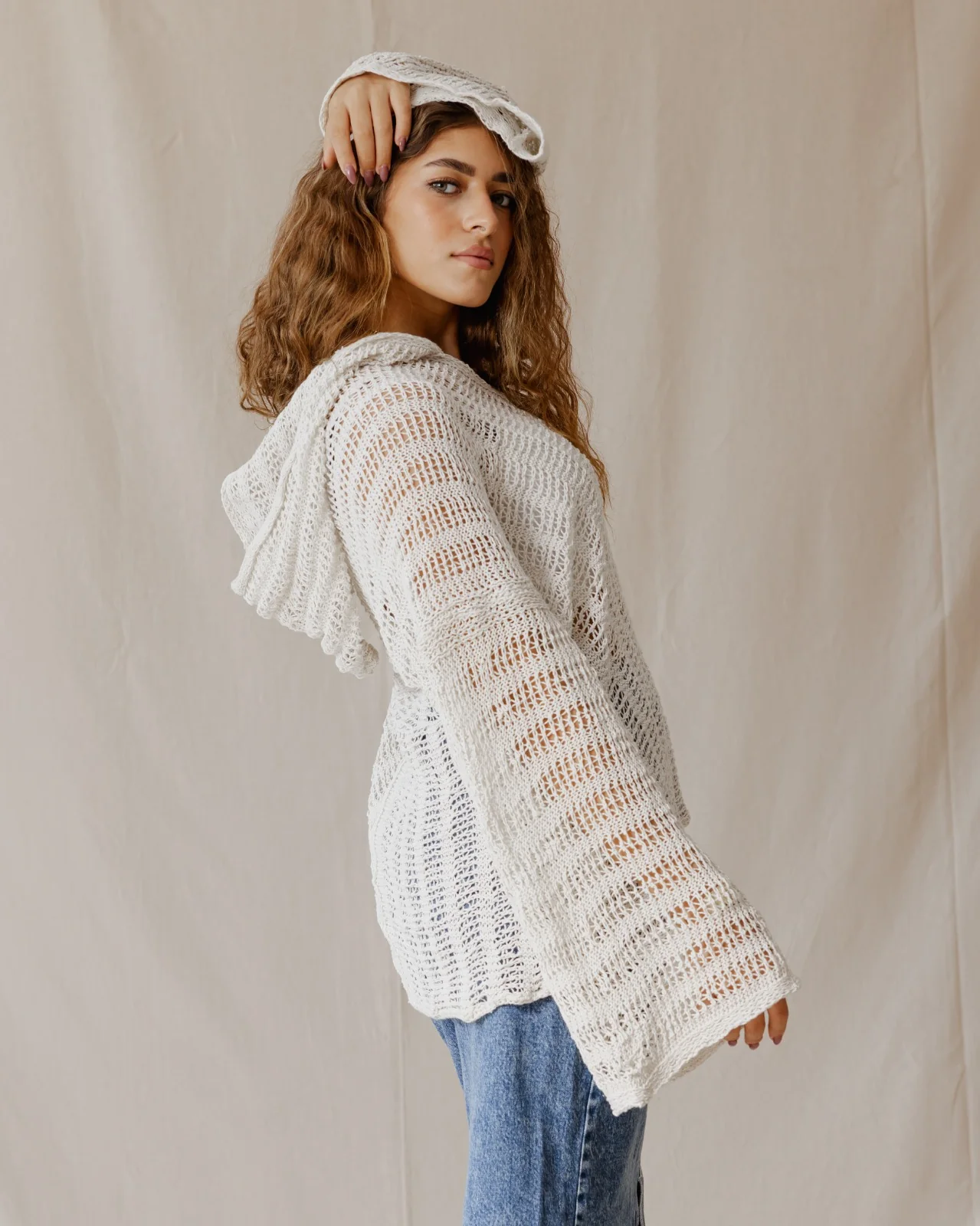 Handmade Trico Hoodie Off-White - Image 5