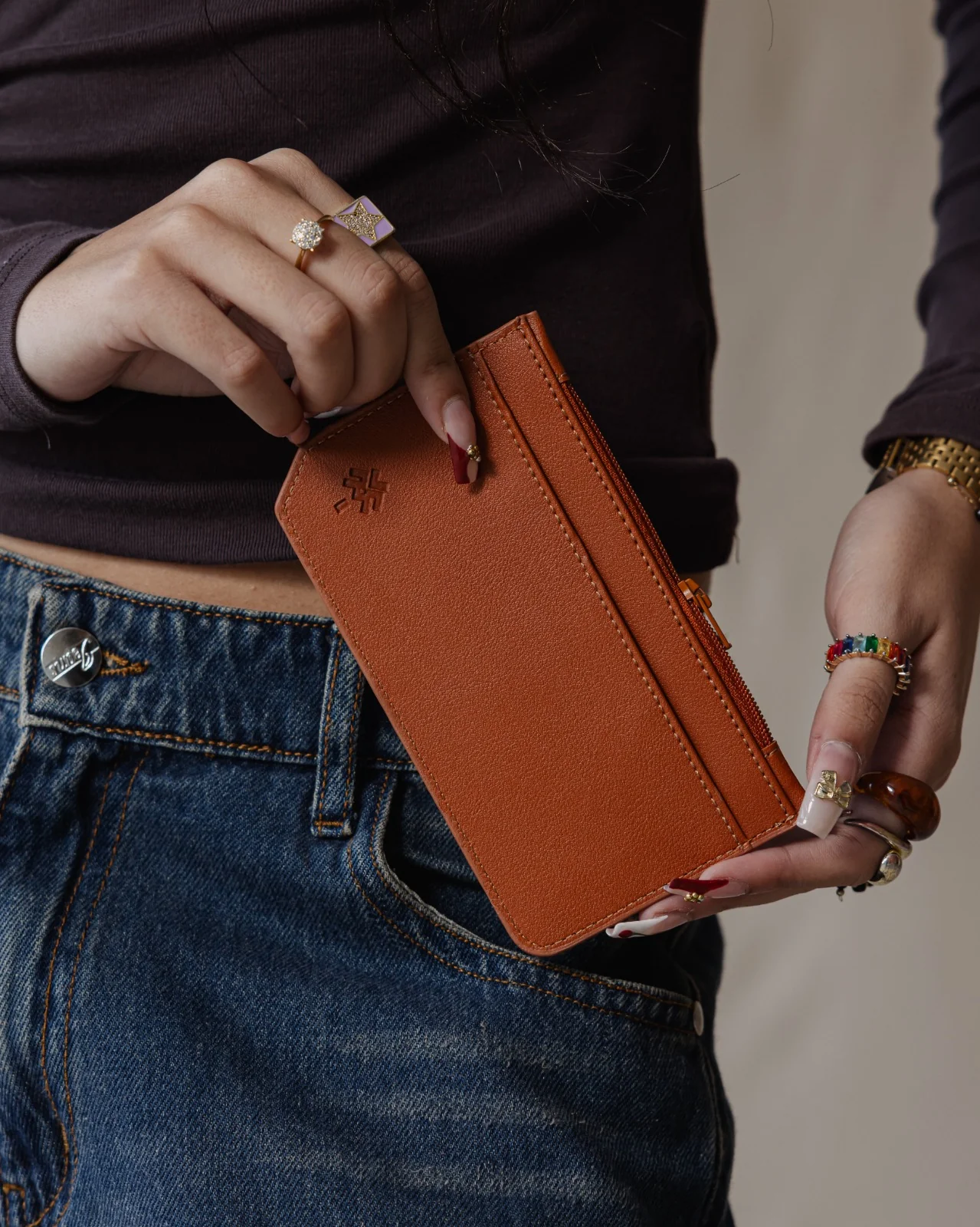 Hanvane x Pink Flowered Card Holder - Image 2