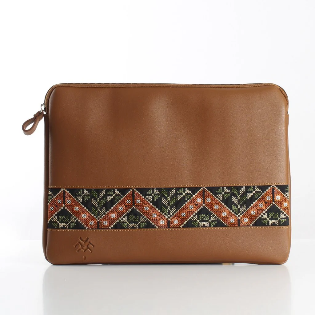 Havane X Green Etamine Laptop Sleeve - Image 2