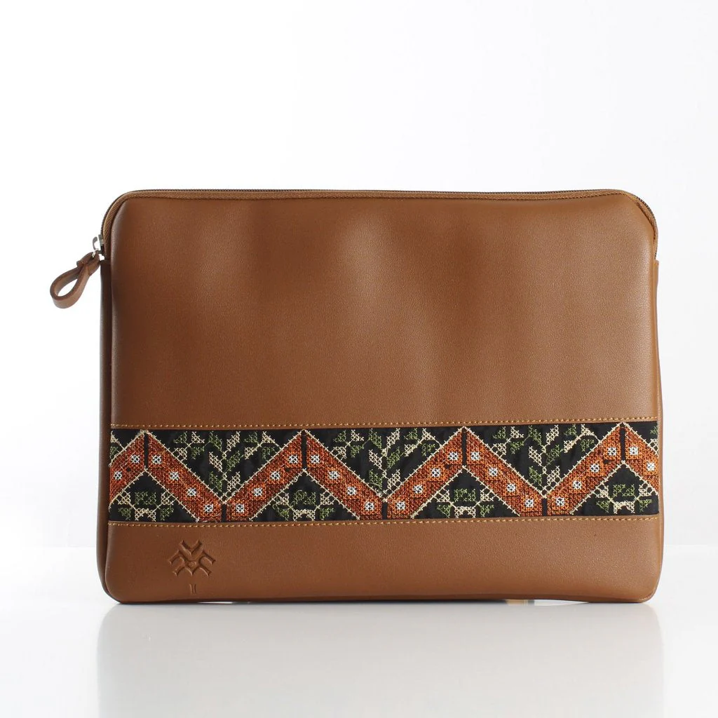 Havane X Green Etamine Laptop Sleeve - Image 9