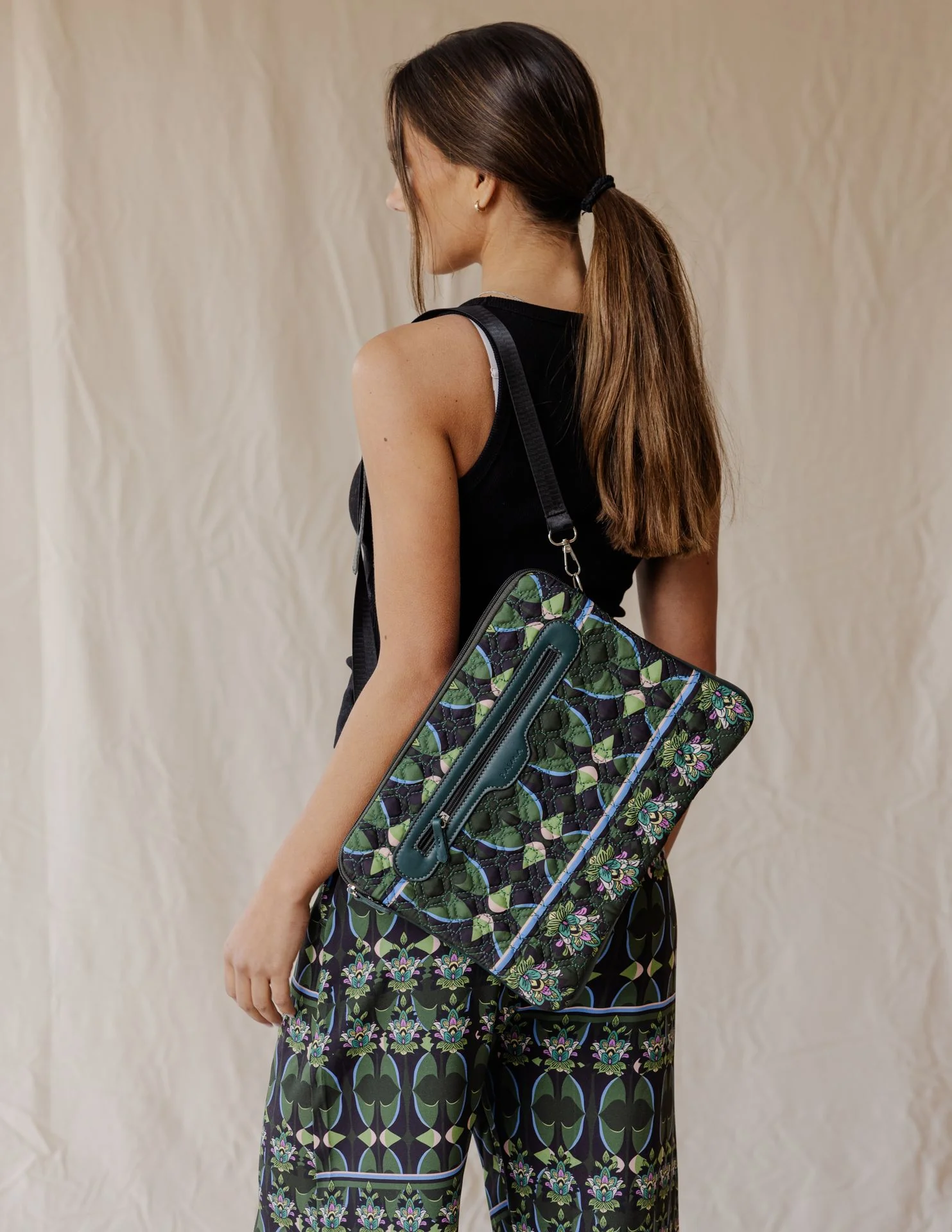 Indian Vibes In Greens Quilted Sleeve - Image 5