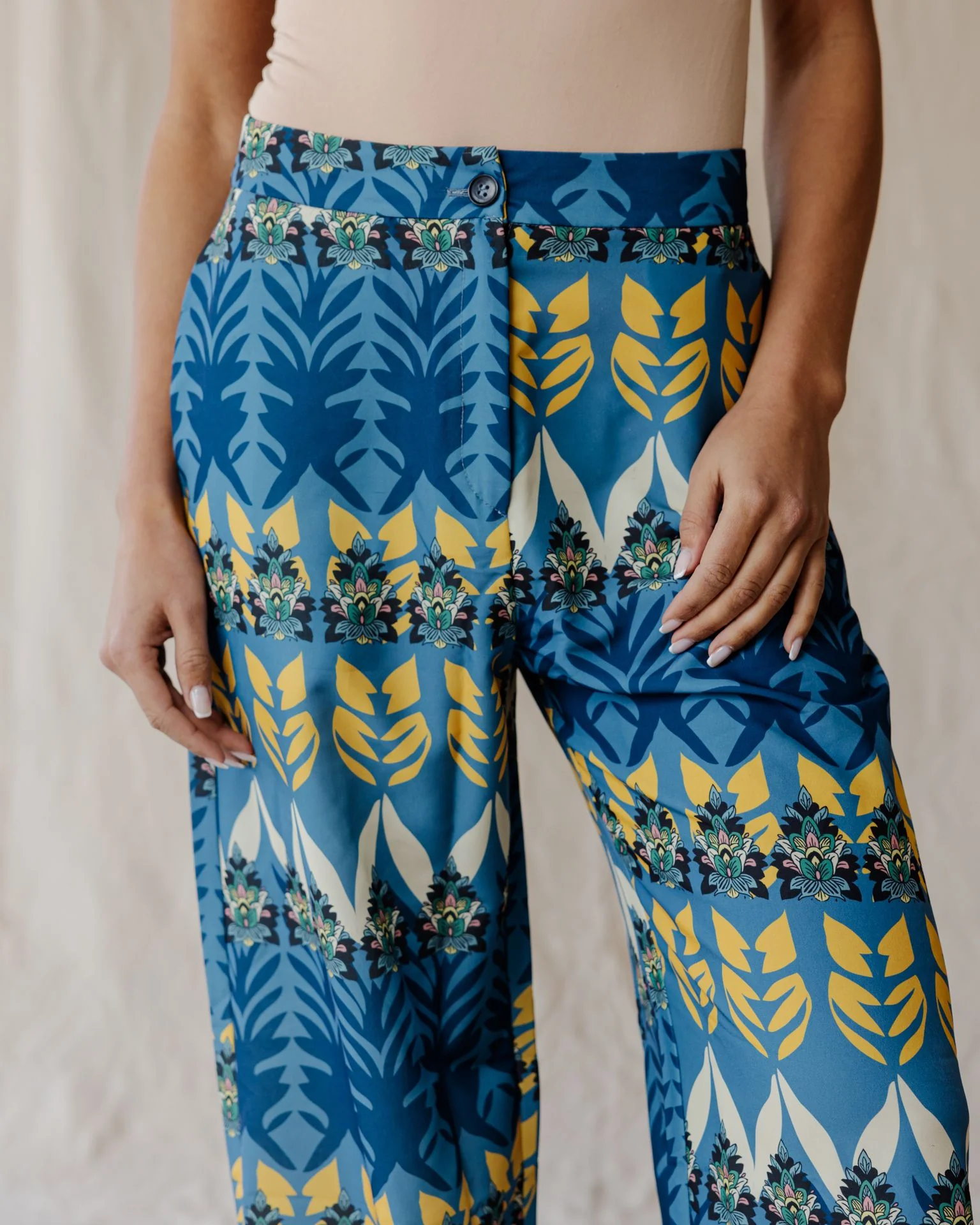 Indian Vibes with Blue Pants - Image 5