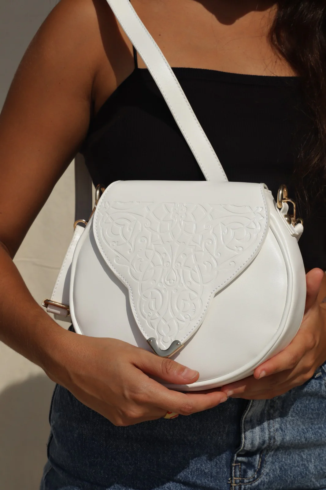 Intaglio CrossBag White - Image 6