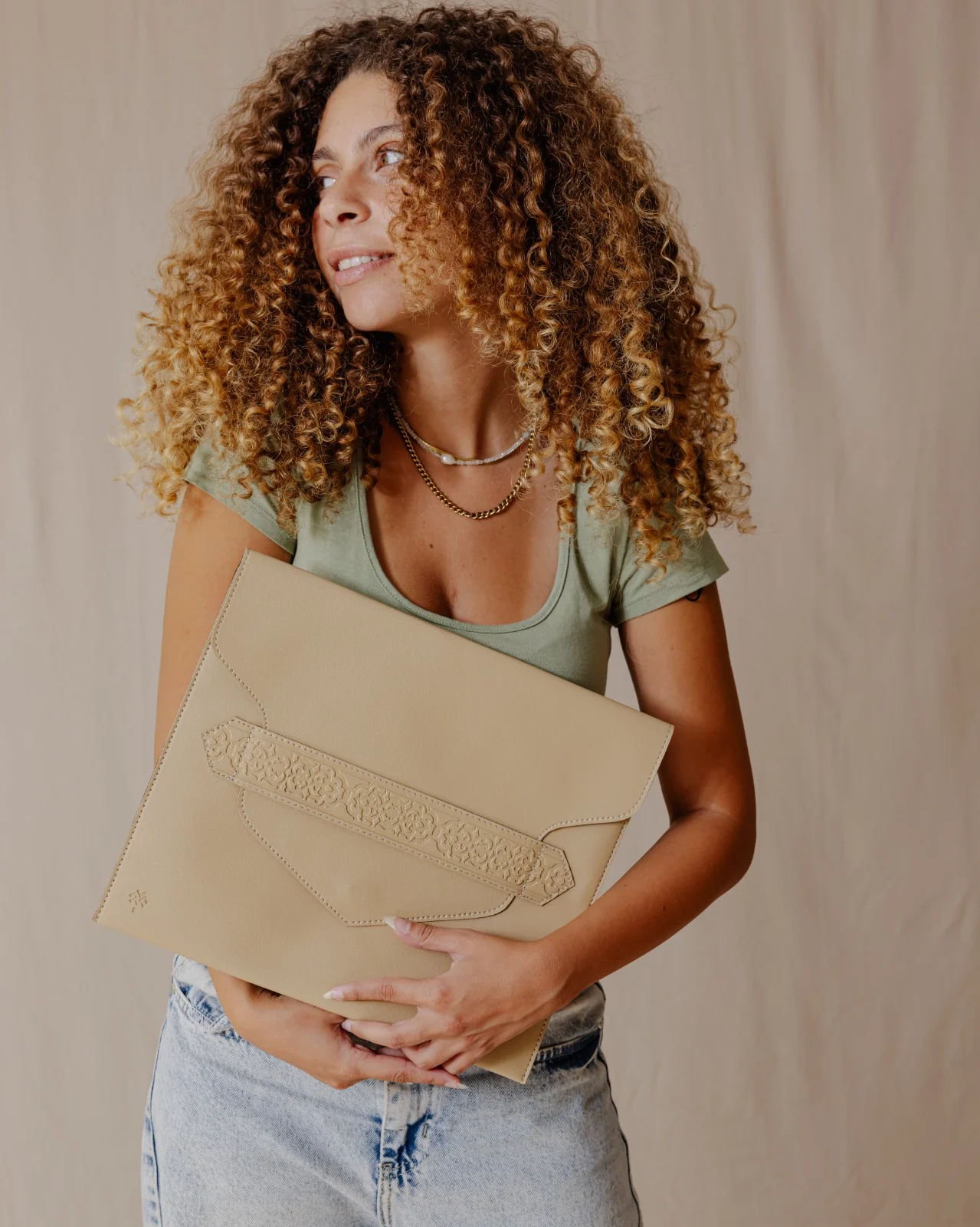 Jali Laptop Sleeve Beige - Image 4