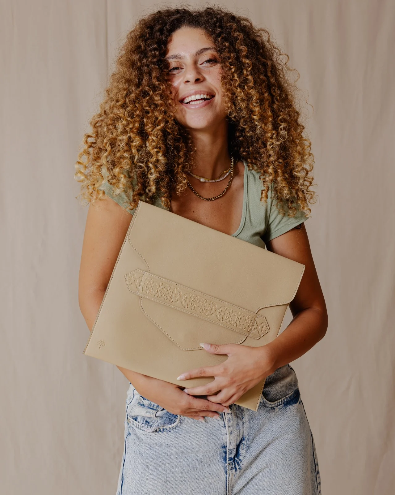 Jali Laptop Sleeve Beige - Image 5