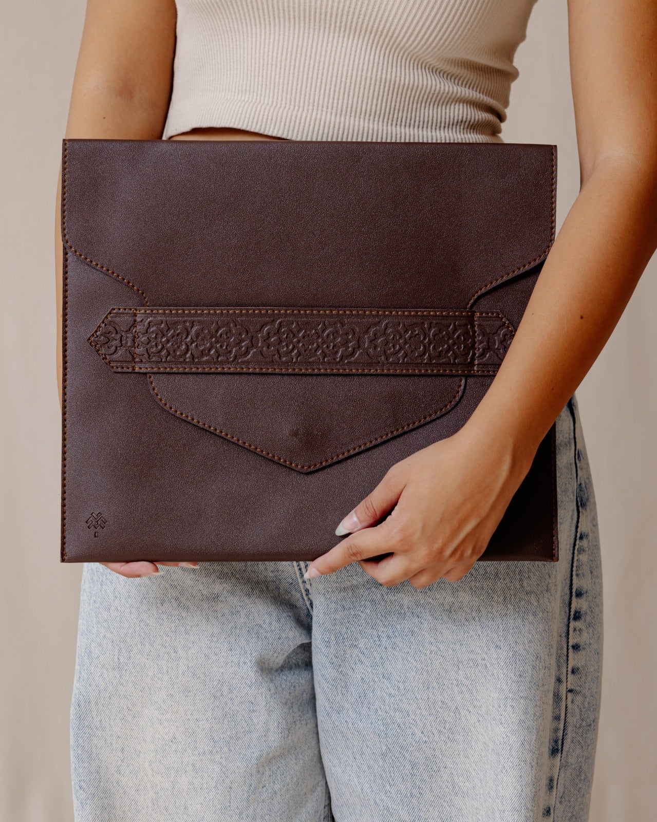 Jali Laptop Sleeve Brown - Image 2