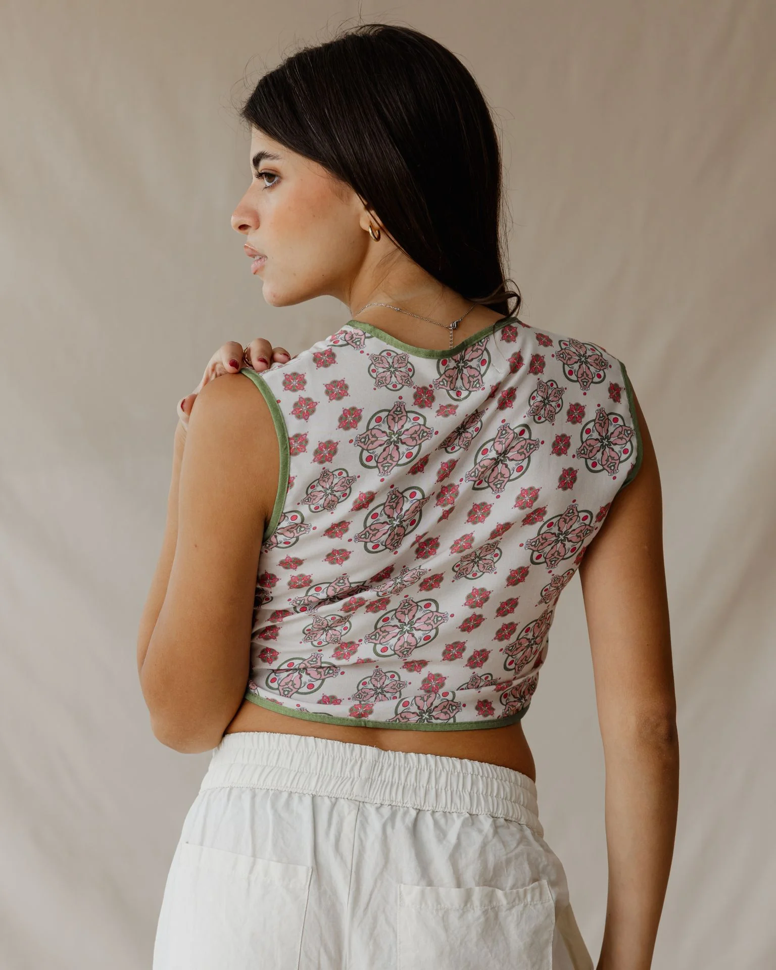 Jardin Rosa Vest - Image 3