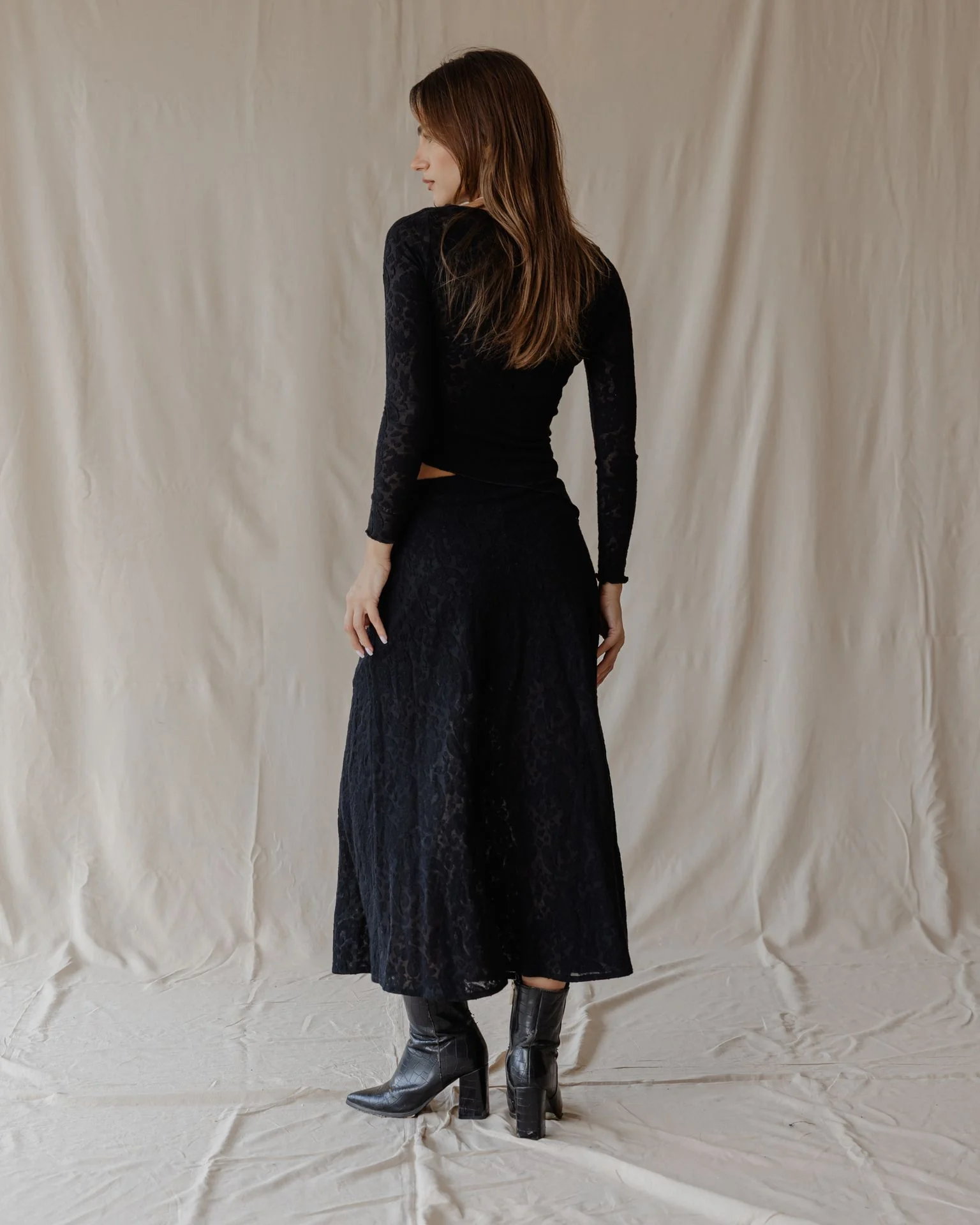 Lace Moonlight Black Skirt - Image 6