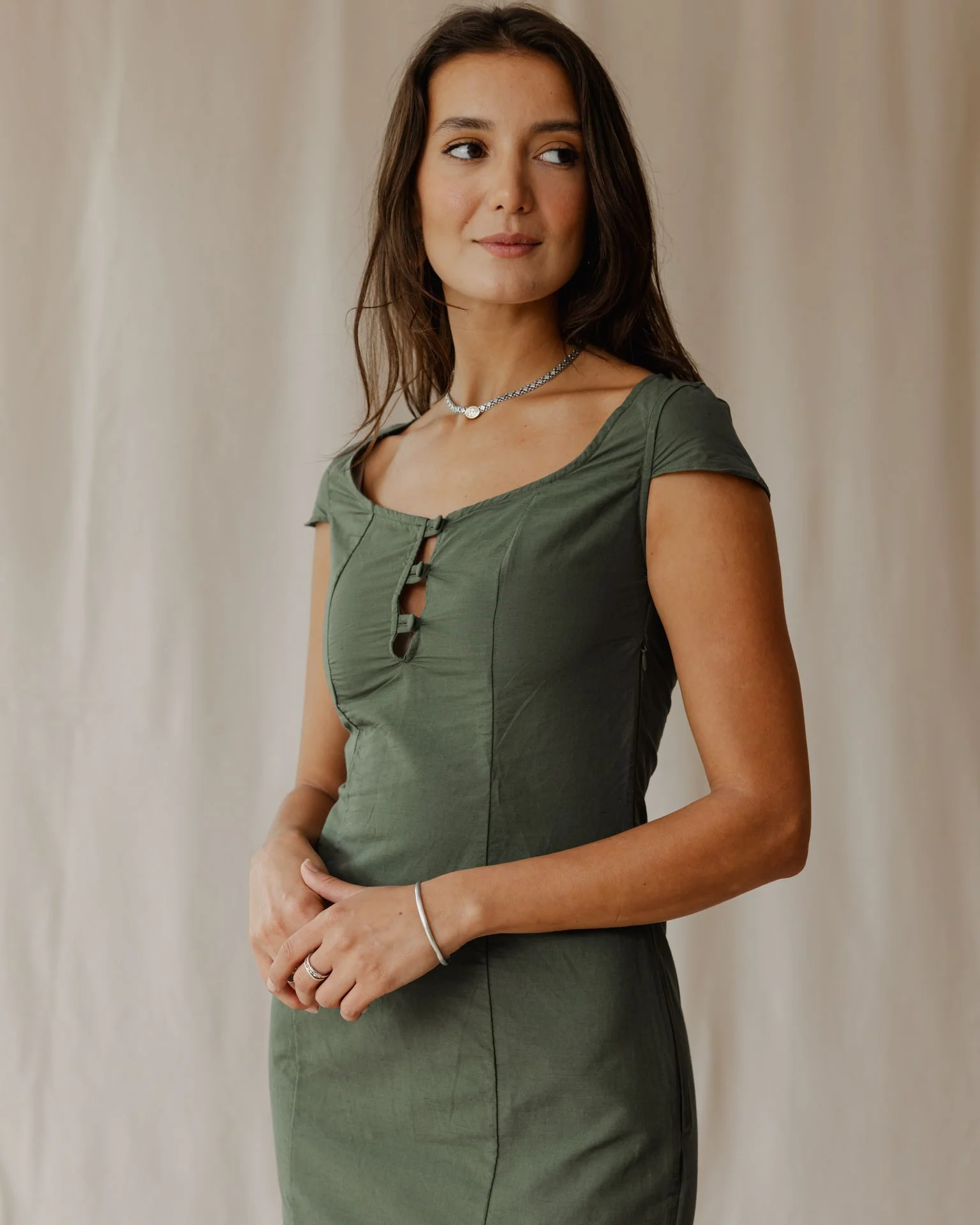 Linéa Grace Olive Dress - Image 4