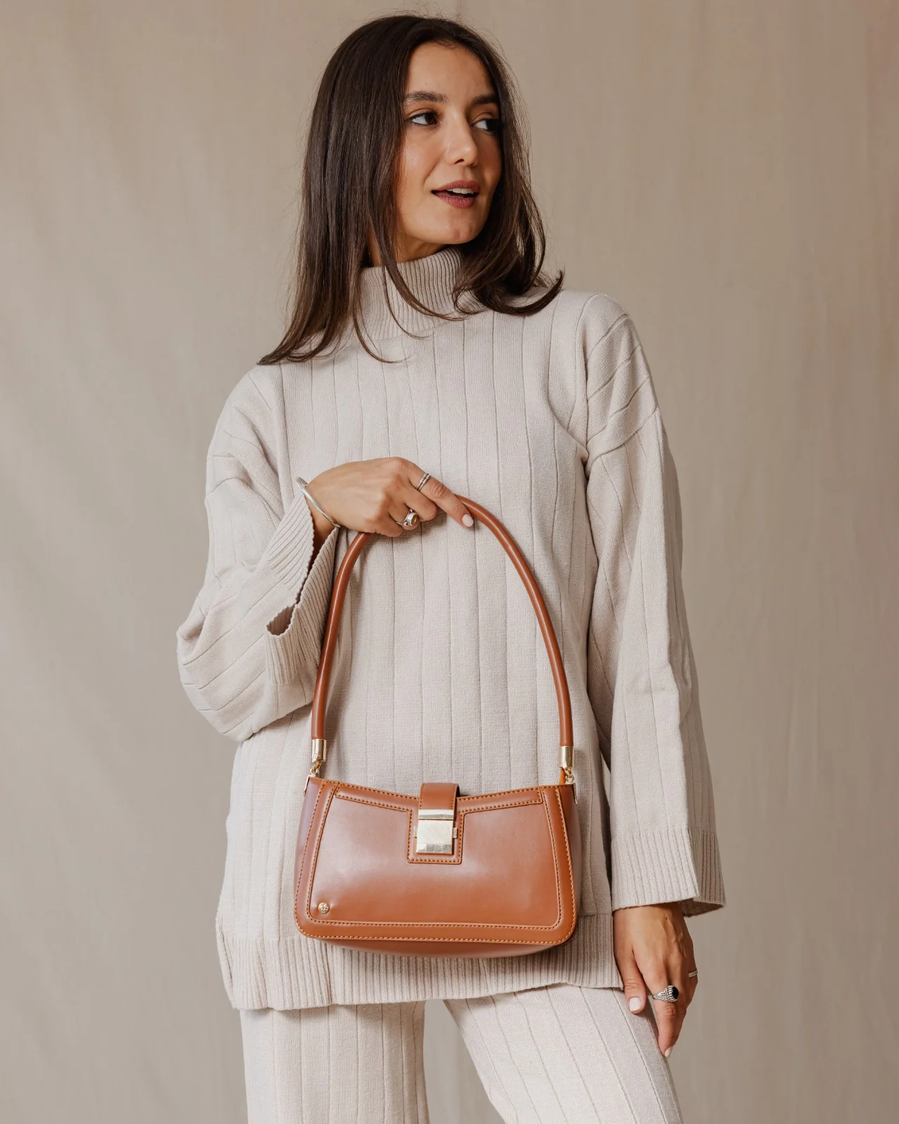 Luna Shoulder Bag In Havane - Image 3