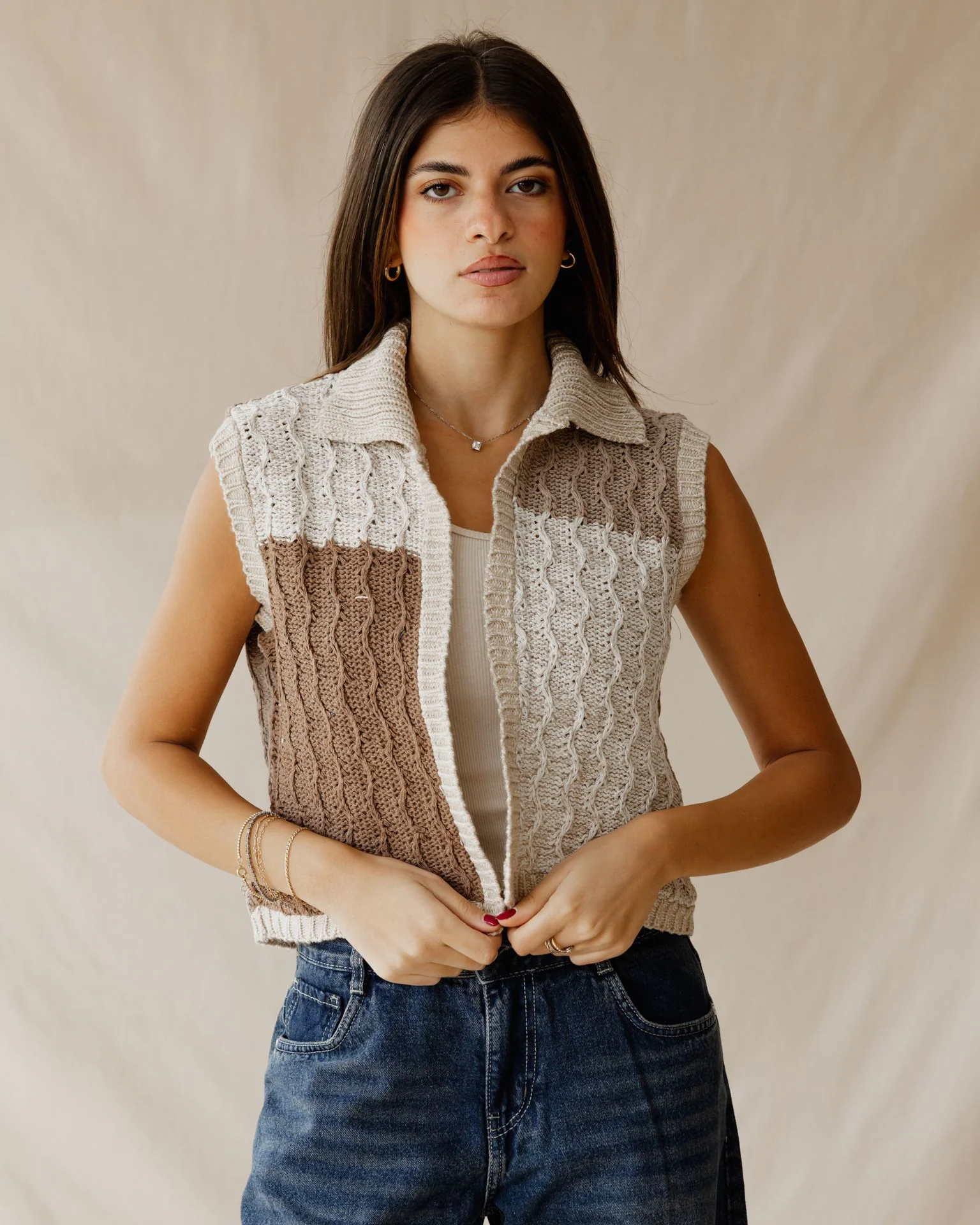Lyra Beige Knit Vest - Image 3
