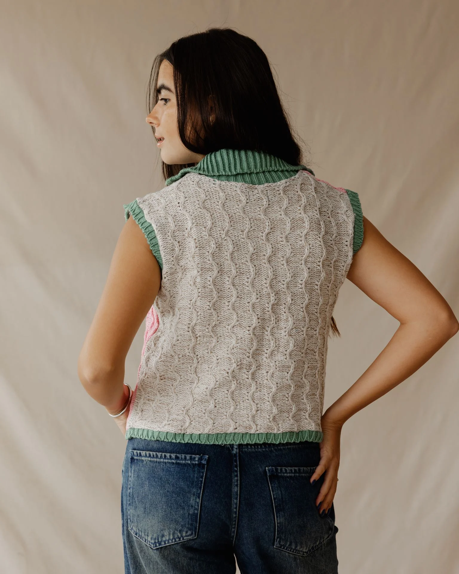 Lyra Pink Knit Vest - Image 4