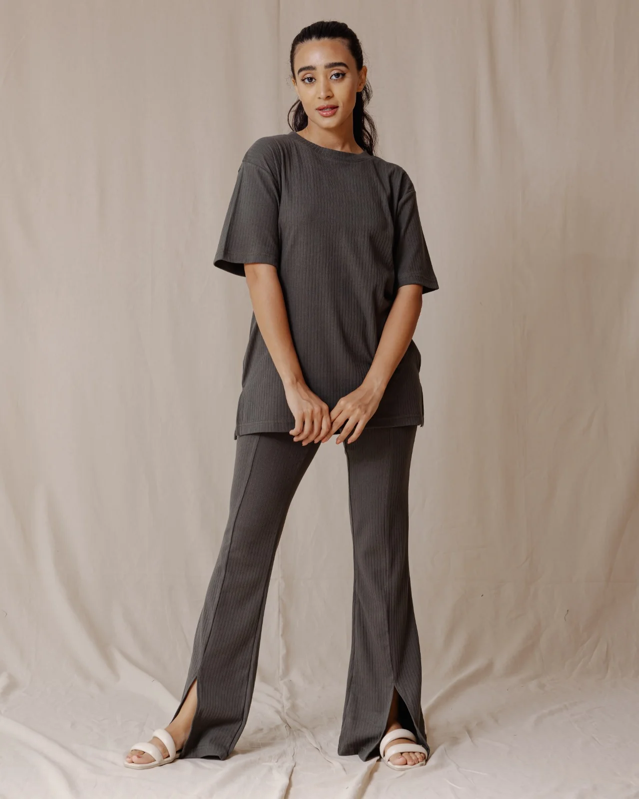 Mila Ribbed Set Olive - Image 2