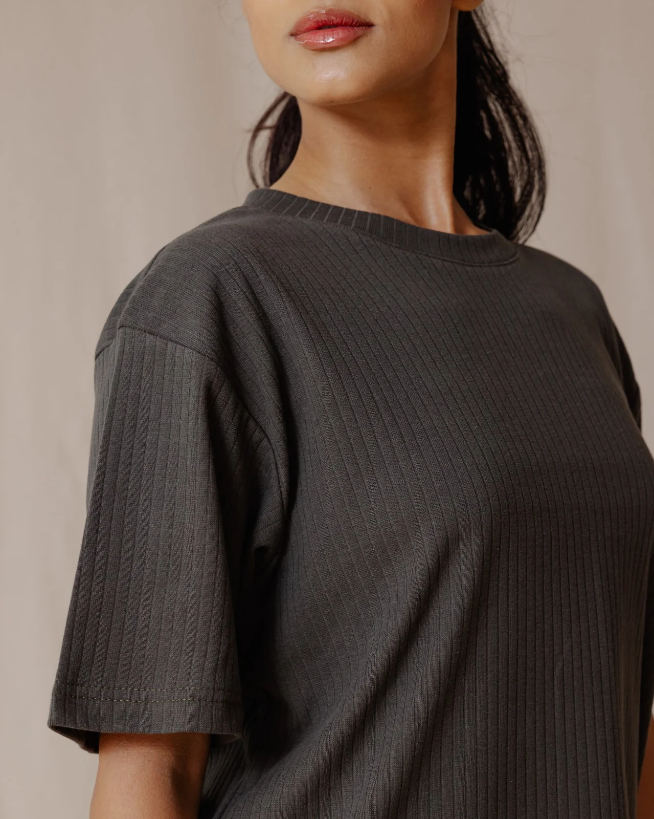 Mila Ribbed Set Olive - Image 6
