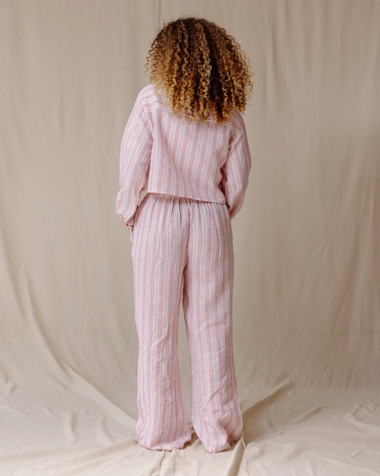 Pink Linea Linen Set - Image 4