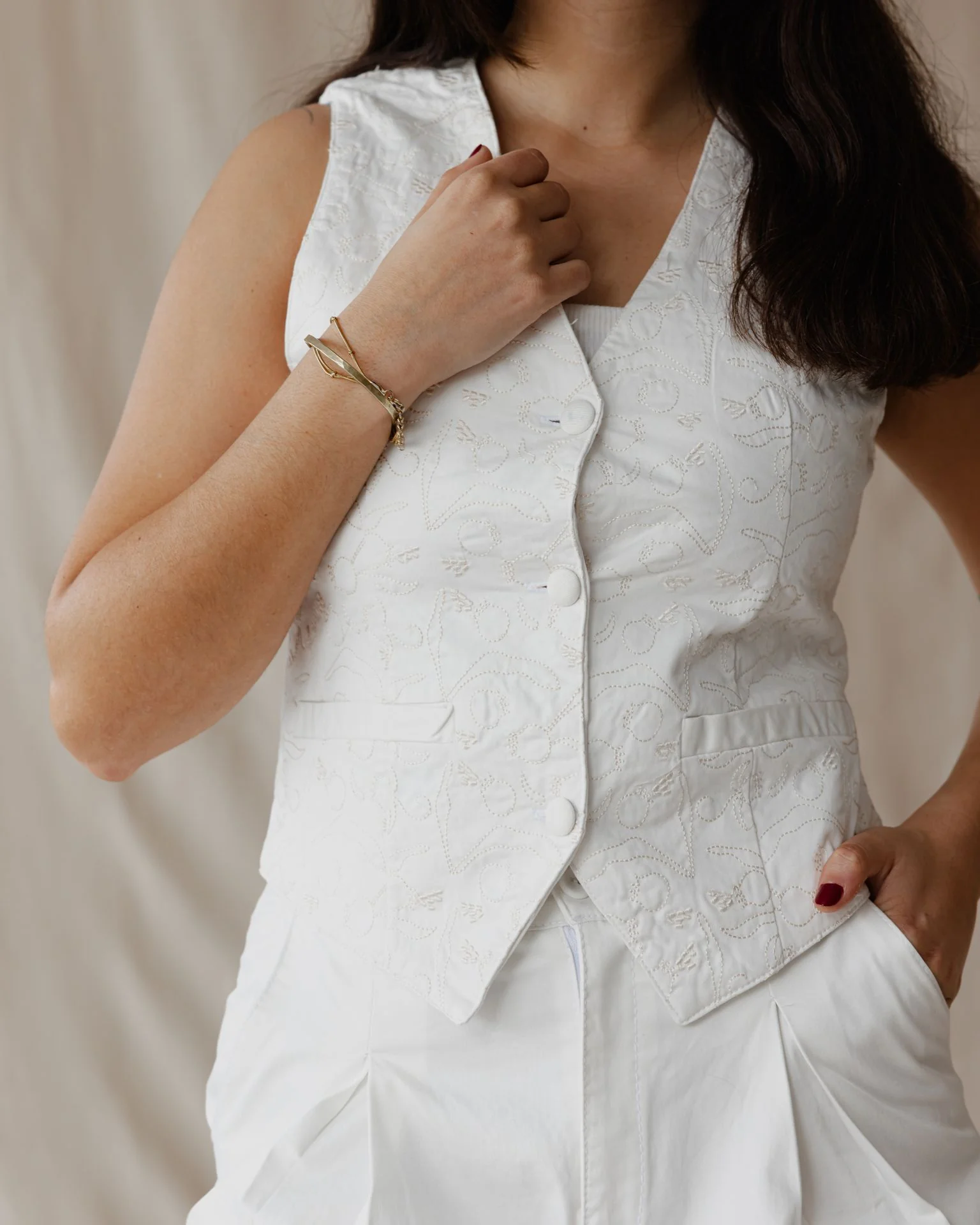 Pomegranate Embroidered Set Off-White - Image 7