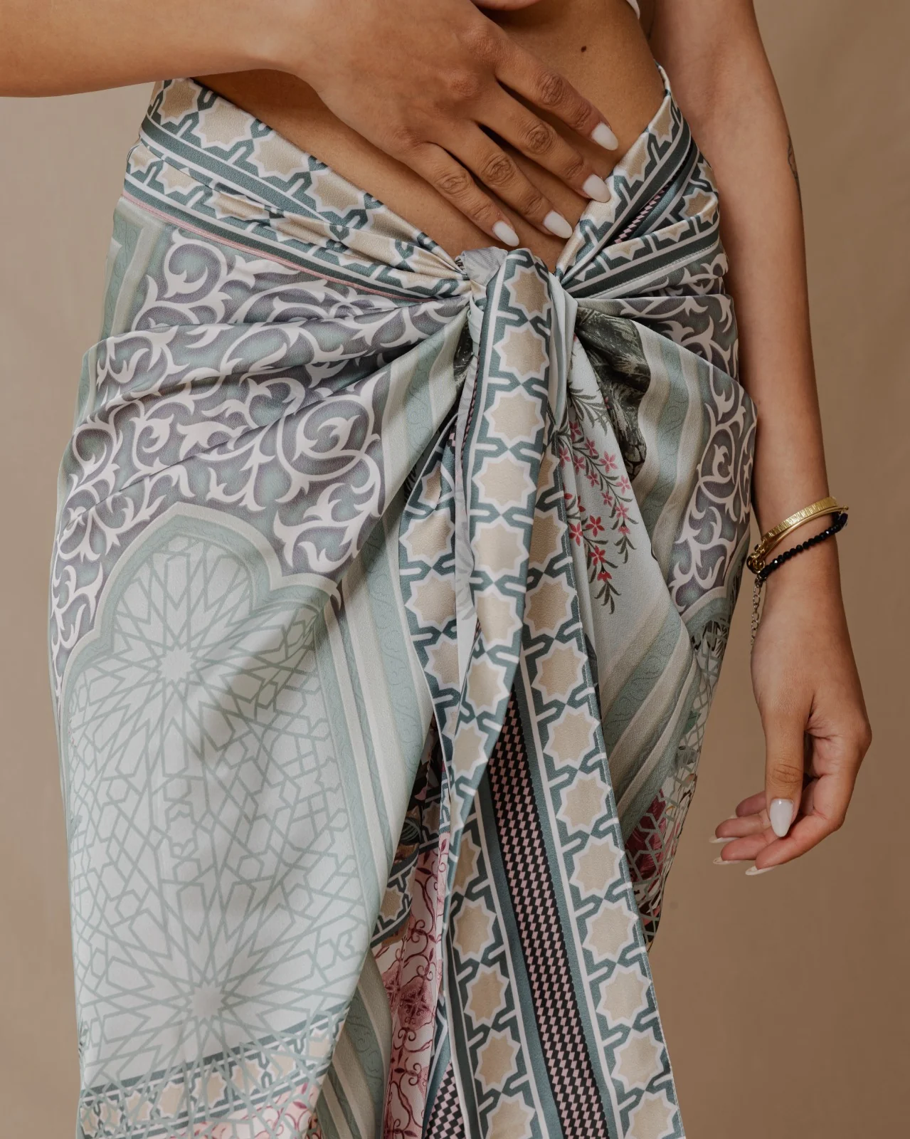 Riad Retreat Sarong - Image 4