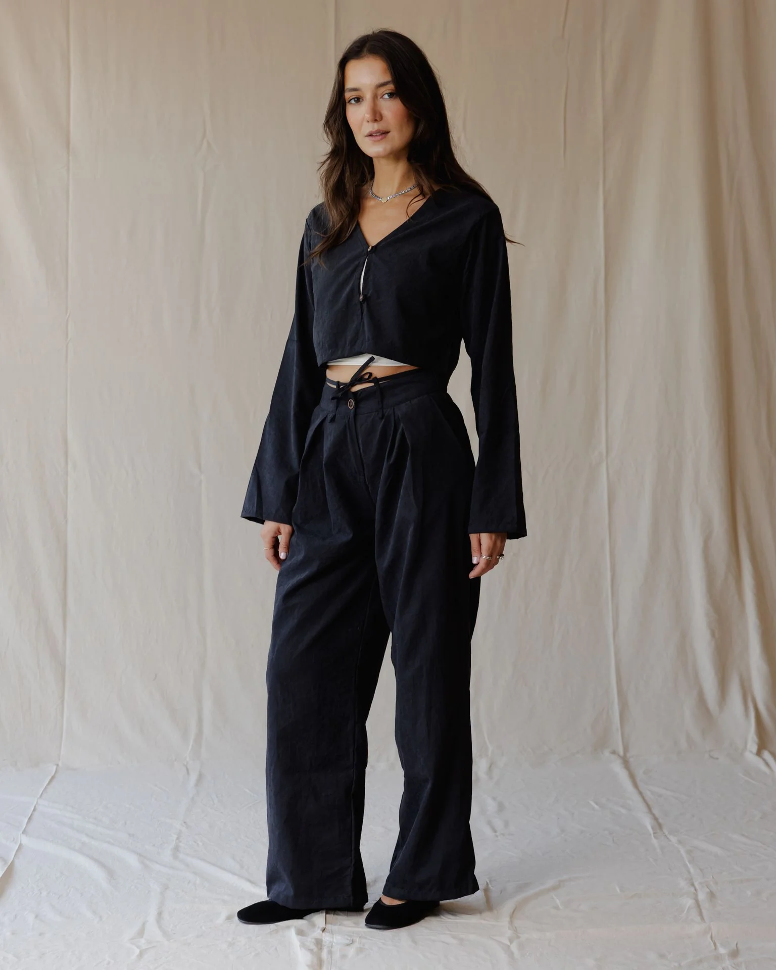 Ruska Set In Black - Image 2