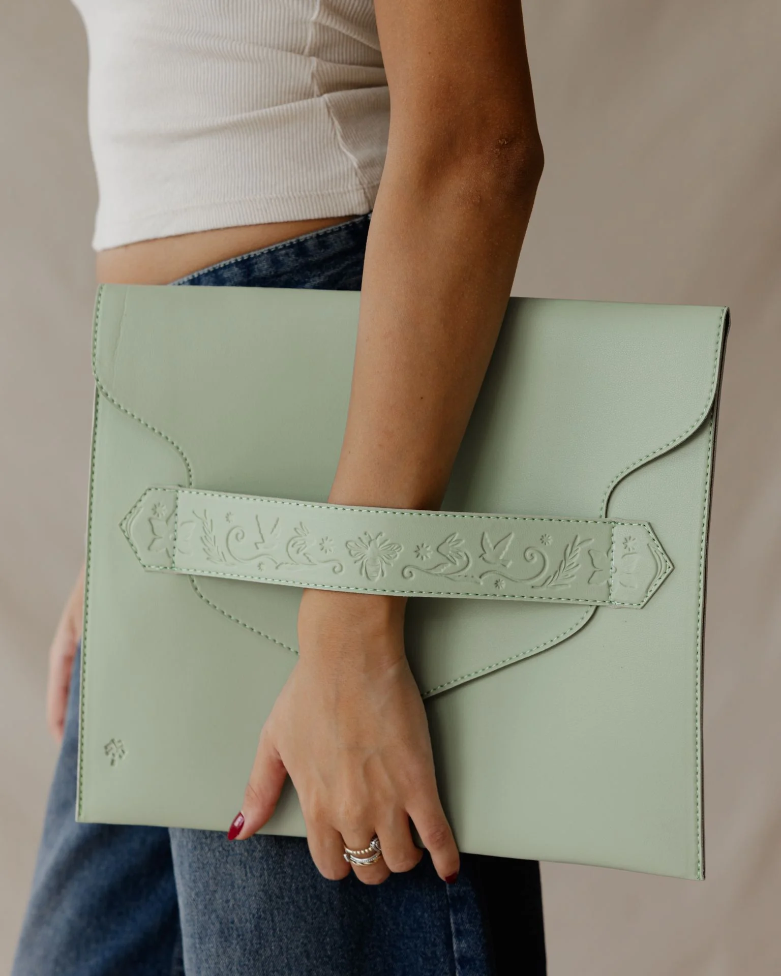 Secret Garden Laptop Sleeve Pistachio - Image 4